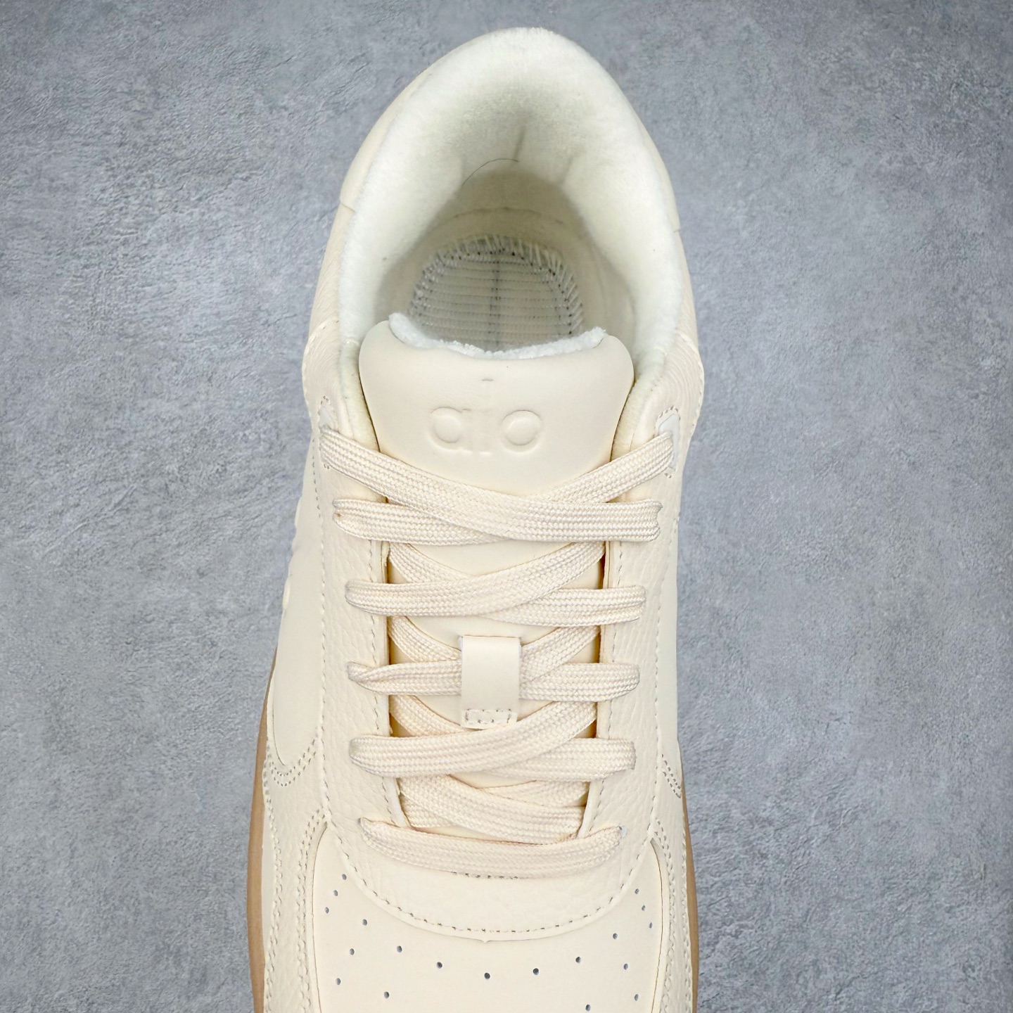 图片[5]-＃M纯原 Alo yoga Alo Recovery Mode 舒适百搭防滑耐磨低帮板鞋 易梦玲 Jisoo智秀等多位明星同款上脚主打各大平台外贸主推大厂采购原材料多处细节一步到位生产细节 一款随意搭配的都好看的鞋子alo采用增高4cm 春夏秋冬四季款舒适简约板鞋 TPU防滑耐磨鞋底 尺码：36 36.5 37 37.5 38 38.5 39 40 41 41.5 42 42.5 43 44 45-选品中心