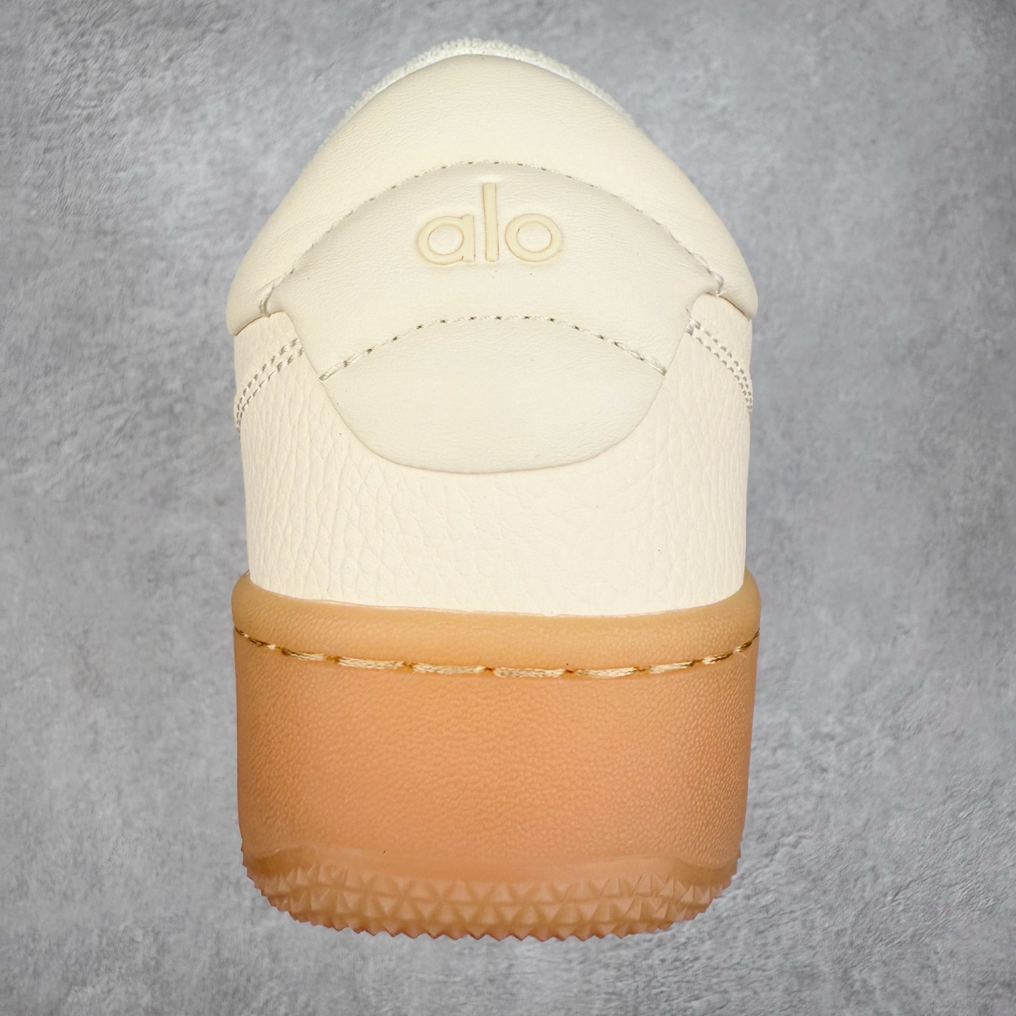 图片[8]-＃M纯原 Alo yoga Alo Recovery Mode 舒适百搭防滑耐磨低帮板鞋 易梦玲 Jisoo智秀等多位明星同款上脚主打各大平台外贸主推大厂采购原材料多处细节一步到位生产细节 一款随意搭配的都好看的鞋子alo采用增高4cm 春夏秋冬四季款舒适简约板鞋 TPU防滑耐磨鞋底 尺码：36 36.5 37 37.5 38 38.5 39 40 41 41.5 42 42.5 43 44 45-选品中心