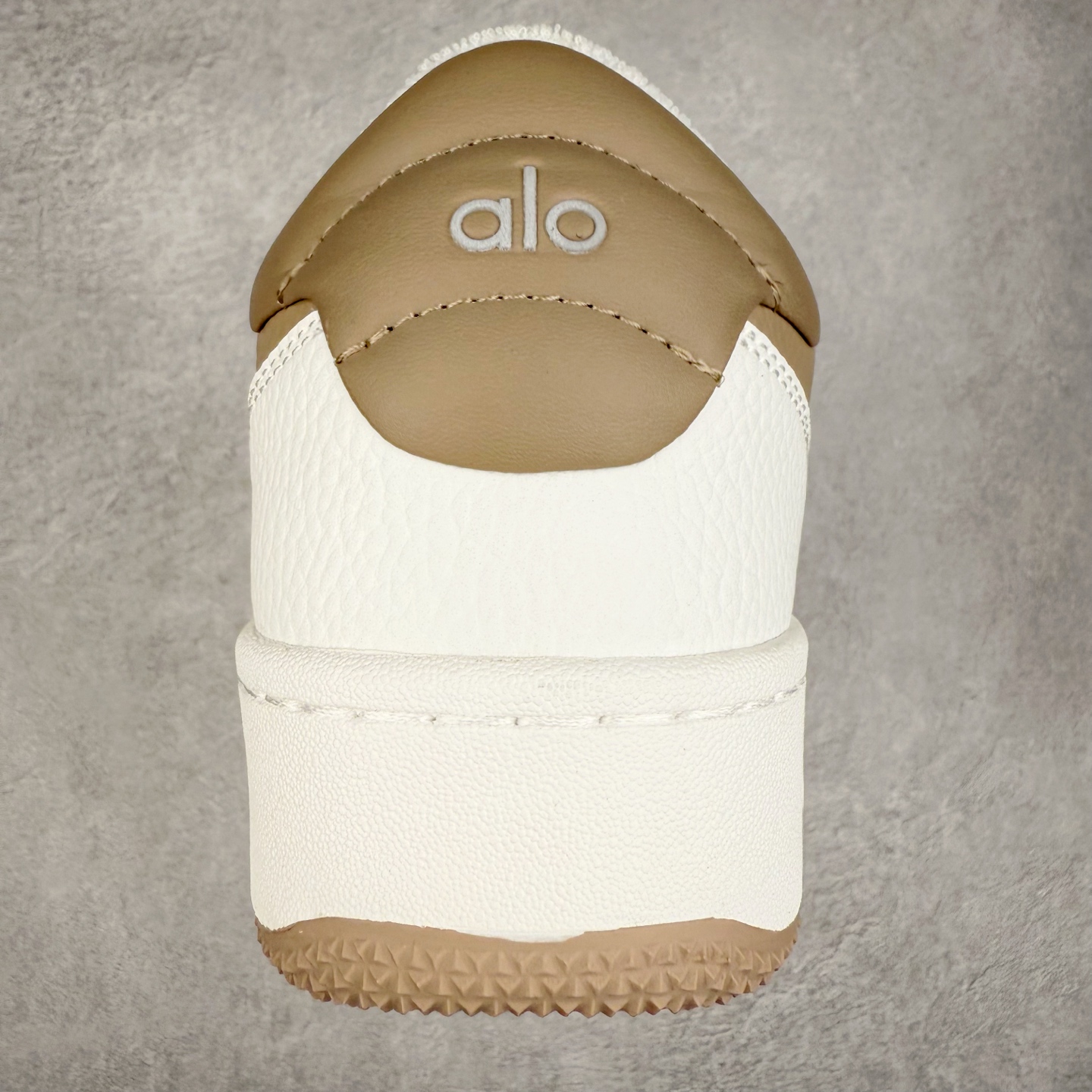 图片[8]-＃M纯原 Alo yoga Alo Recovery Mode 舒适百搭防滑耐磨低帮板鞋 易梦玲 Jisoo智秀等多位明星同款上脚主打各大平台外贸主推大厂采购原材料多处细节一步到位生产细节 一款随意搭配的都好看的鞋子alo采用增高4cm 春夏秋冬四季款舒适简约板鞋 TPU防滑耐磨鞋底 尺码：36 36.5 37 37.5 38 38.5 39 40 41 41.5 42 42.5 43 44 45-选品中心