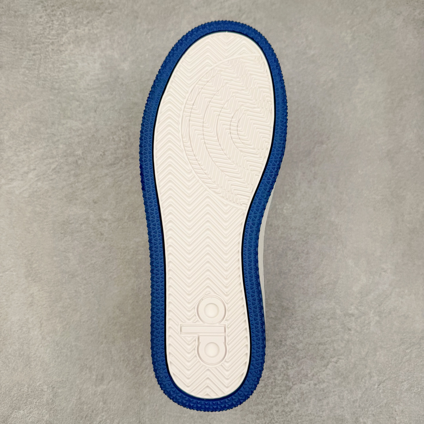 图片[9]-＃M纯原 Alo yoga Alo Recovery Mode 舒适百搭防滑耐磨低帮板鞋 易梦玲 Jisoo智秀等多位明星同款上脚主打各大平台外贸主推大厂采购原材料多处细节一步到位生产细节 一款随意搭配的都好看的鞋子alo采用增高4cm 春夏秋冬四季款舒适简约板鞋 TPU防滑耐磨鞋底 尺码：36 36.5 37 37.5 38 38.5 39 40 41 41.5 42 42.5 43 44 45-选品中心