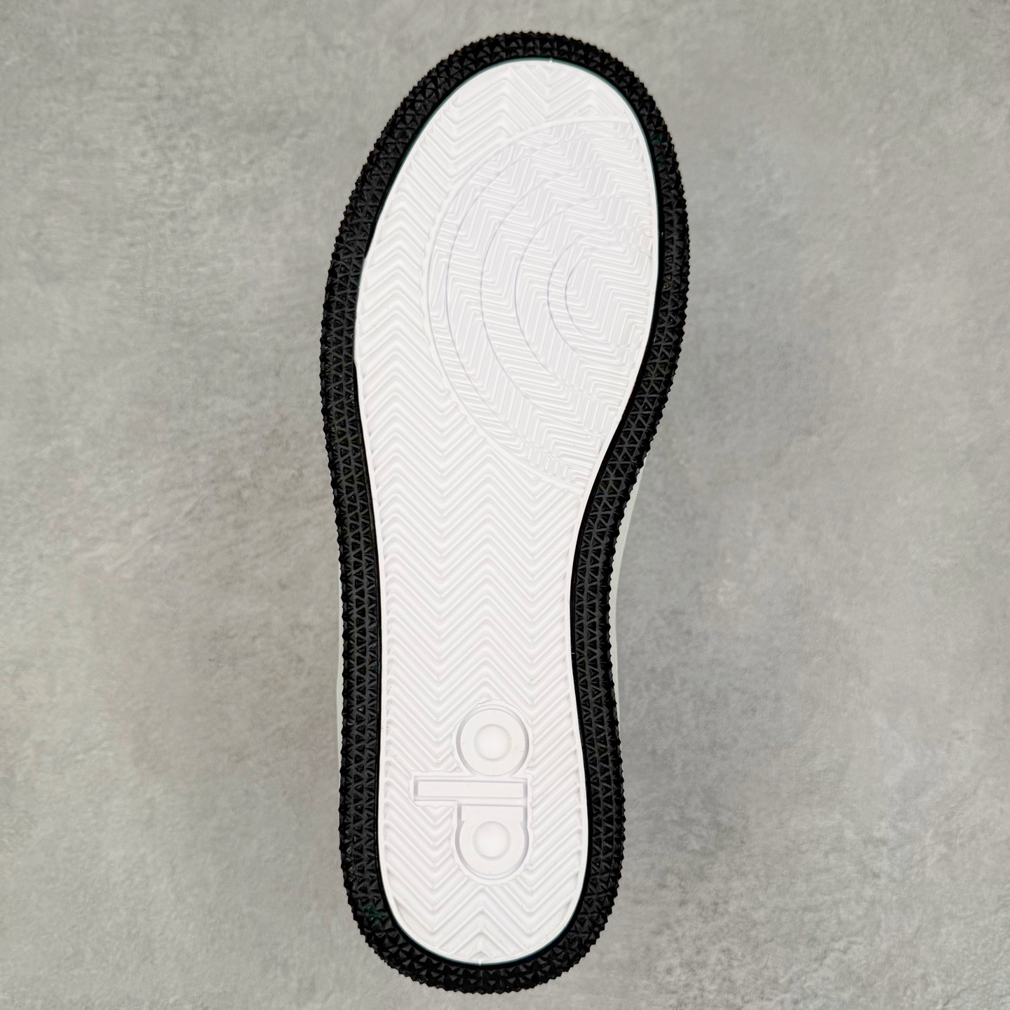 图片[9]-＃M纯原 Alo yoga Alo Recovery Mode 舒适百搭防滑耐磨低帮板鞋 易梦玲 Jisoo智秀等多位明星同款上脚主打各大平台外贸主推大厂采购原材料多处细节一步到位生产细节 一款随意搭配的都好看的鞋子alo采用增高4cm 春夏秋冬四季款舒适简约板鞋 TPU防滑耐磨鞋底 尺码：36 36.5 37 37.5 38 38.5 39 40 41 41.5 42 42.5 43 44 45-选品中心