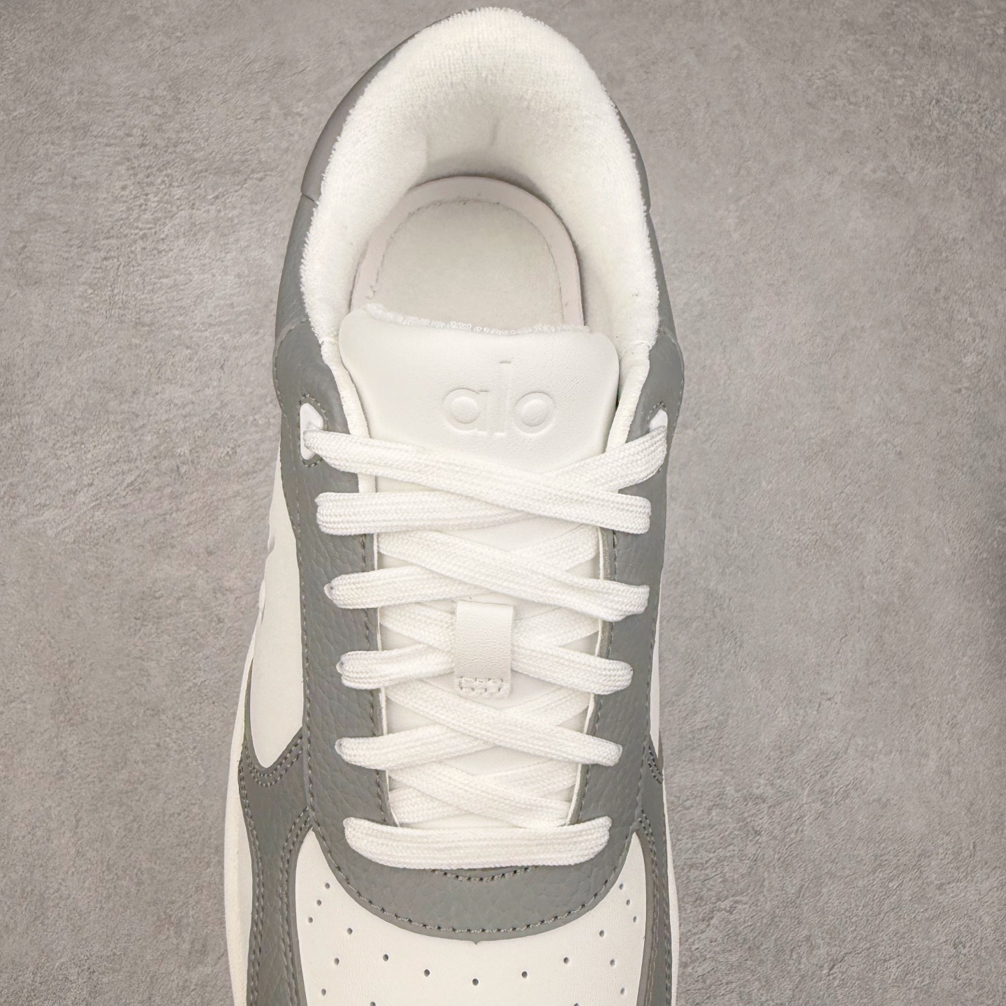 图片[5]-＃M纯原 Alo yoga Alo Recovery Mode 舒适百搭防滑耐磨低帮板鞋 易梦玲 Jisoo智秀等多位明星同款上脚主打各大平台外贸主推大厂采购原材料多处细节一步到位生产细节 一款随意搭配的都好看的鞋子alo采用增高4cm 春夏秋冬四季款舒适简约板鞋 TPU防滑耐磨鞋底 尺码：36 36.5 37 37.5 38 38.5 39 40 41 41.5 42 42.5 43 44 45-选品中心