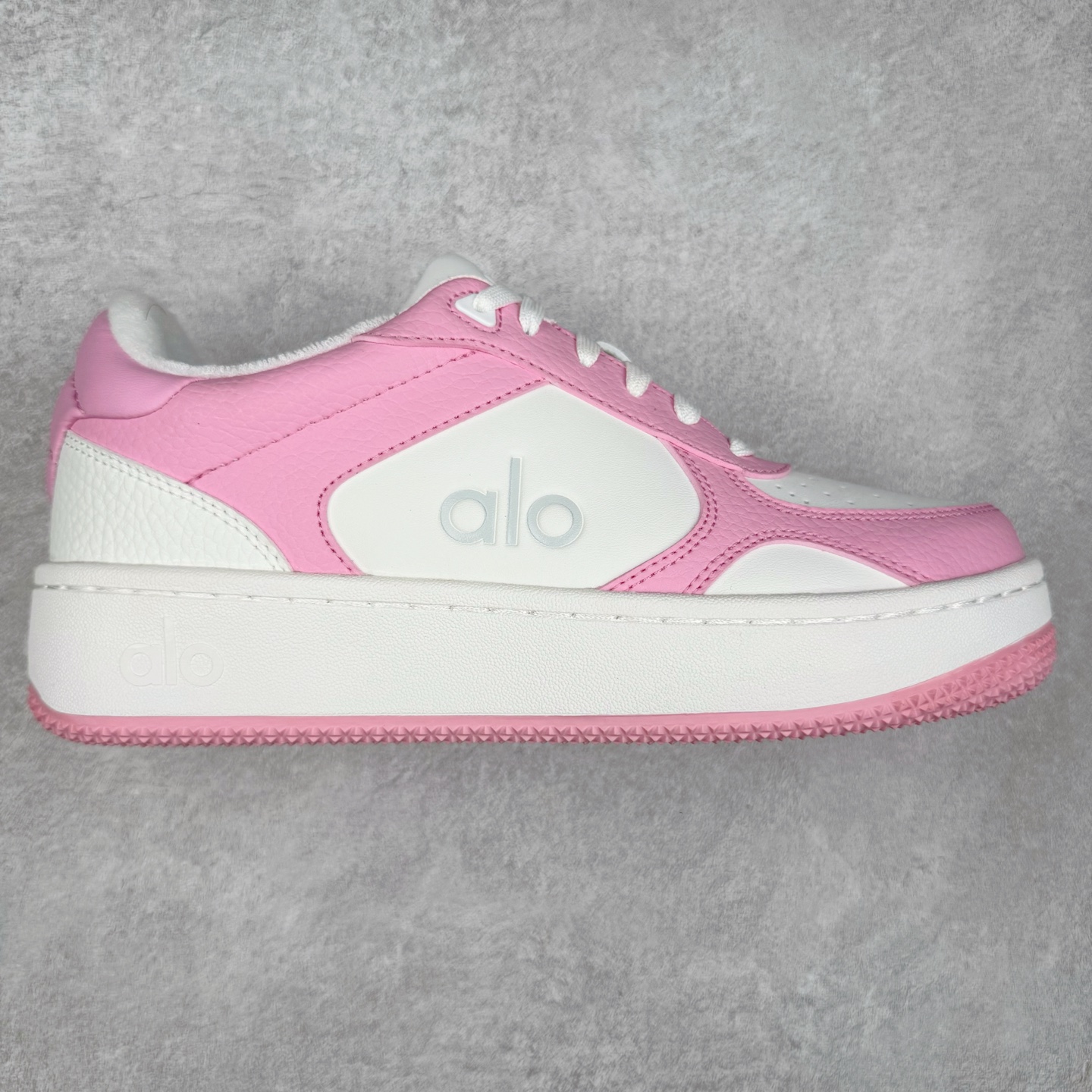 图片[6]-＃M纯原 Alo yoga Alo Recovery Mode 舒适百搭防滑耐磨低帮板鞋 易梦玲 Jisoo智秀等多位明星同款上脚主打各大平台外贸主推大厂采购原材料多处细节一步到位生产细节 一款随意搭配的都好看的鞋子alo采用增高4cm 春夏秋冬四季款舒适简约板鞋 TPU防滑耐磨鞋底 尺码：36 36.5 37 37.5 38 38.5 39 40 41 41.5 42 42.5 43 44 45-选品中心