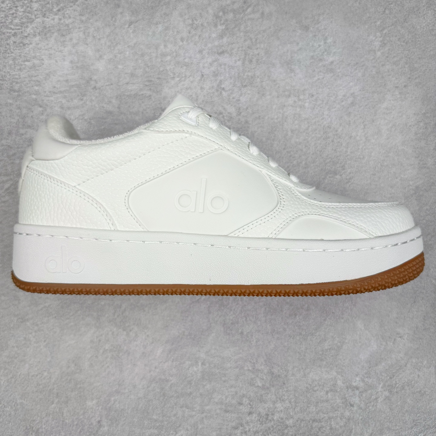 图片[5]-＃M纯原 Alo yoga Alo Recovery Mode 舒适百搭防滑耐磨低帮板鞋 易梦玲 Jisoo智秀等多位明星同款上脚主打各大平台外贸主推大厂采购原材料多处细节一步到位生产细节 一款随意搭配的都好看的鞋子alo采用增高4cm 春夏秋冬四季款舒适简约板鞋 TPU防滑耐磨鞋底 尺码：36 36.5 37 37.5 38 38.5 39 40 41 41.5 42 42.5 43 44 45-选品中心