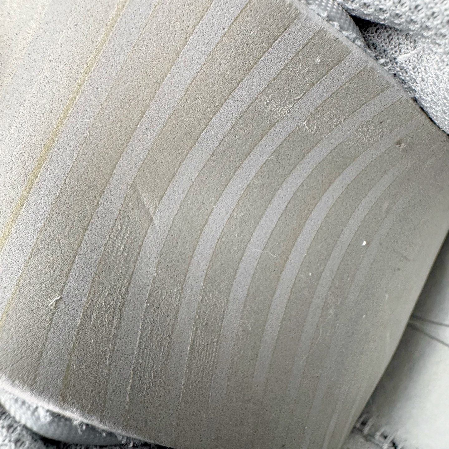 图片[11]-＃YC纯原 NK Dunk Low 星黎 WS0414-025 此款采用经典Dunk Low廓形，以纯粹黑白灰构筑基底，赋予鞋身解构主义层次。鞋身应用荔枝纹立体肌理，勾勒深邃星云纹路，高级黑磨砂皮细致包裹腰身领口，如深邃夜空温柔托起耀眼光芒，低调暗涌高级气场。电镀银 Swoosh 破空而出，宛如星际穿越的流光，瞬间锁定所有目光焦点。定制系列天花板 无原鞋不开发 全系列得物原鞋一比一校对开发 配色持续更新中 终端对接 优势输出 全套原厂楦头原纸板数据档案倾力打造 原汁原味莞产 极致还原 圈内最强针车工艺 高端零售指定版 广东原厂配套原盒原标 鞋盒分三个尺码段 原厂冲刀 超高清洁度 全鞋零毛边皮料切割 采用原厂百宏鞋带以及原厂百宏织唛舌标 内标可供原厂几率过验 进口原装条纹中底布 四线拉帮白色点胶 原厂拉帮手法遵循公司 原厂电绣 极致还原 尺码：36 36.5 37.5 38 38.5 39 40 40.5 41 42 42.5 43 44 44.5 45 46-选品中心