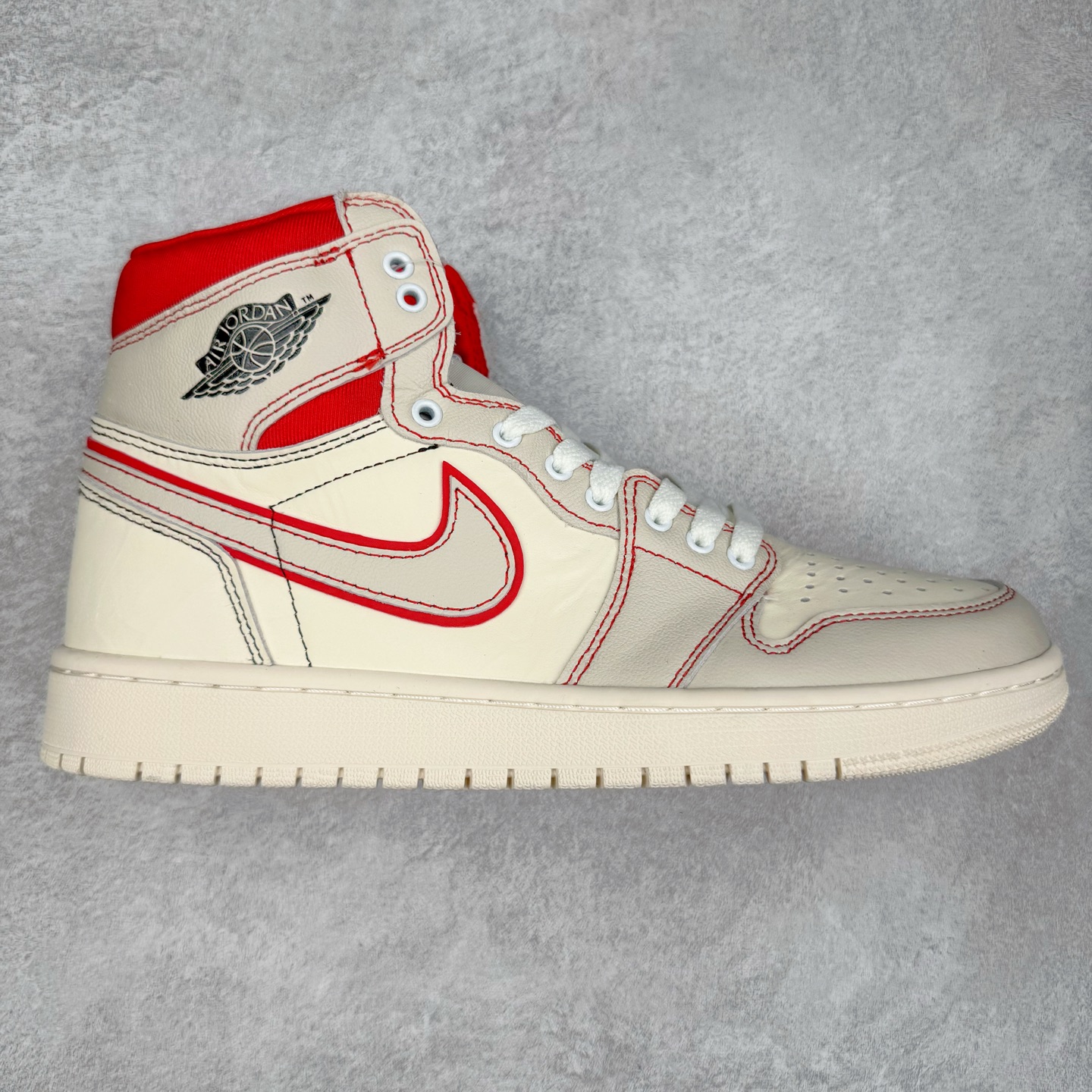 图片[6]-＃TG特价福利 Air Jordan AJ1 High 高帮全系列 性价比批次 原盒原配 大厂出品 原厂楦头纸板数据开发 鞋型公整不松垮 采购头层皮料冲裁 高整洁度 上脚原汁原味的公司货既视感 原底独立模具 中底四线拉帮完美走线 原模大底咬花 实拍调校N版已经零色差零失真 百分百还原实物色彩所见即所得 不存在货不对板色差等低级问题 选购参考实物拍摄 不混卖不参货 只用心做好货严格选品 承诺混一赔十 尺码：36 36.5 37.5 38 38.5 39 40 40.5 41 42 42.5 43 44 44.5 45 46 47.5-选品中心