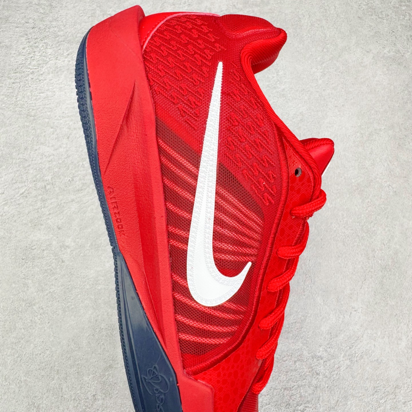 图片[6]-＃Max/灭世 NK Sabrina 2 萨布丽娜二代签名减震防滑低帮篮球鞋 红色 FZ1517-600 革新登场🌪🔝颠覆革新出货‼️缓震配置独家革新！实战属性直接拉满👊🏻实战天花板上限再度提升！实战亲测-性能体验吊打国产同价位鞋款 ⚫️前掌扇形zoom➕增配中足抗扭片➕增配后掌马蹄ZOOM气垫（正品仅配置前掌扇形zoom） 完美解决 正品抗扭不足问题 ⚫️采用科比5代鞋楦以及龙骨数据打造！前后落差仅6mm！小科5实至名归！ ⚫️鞋身➕鞋头增配高频补强层，提升鞋头以及脚踝支撑性 ⚫️鞋垫采用高弹缓震垫材质-磨合一场直接贴合脚型☑️ ⚫️外底加厚2mm，升级止滑配方，磨合一次，抓地原地起飞 后卫旗舰有且只在灭世纯原（支持市场任意货品正面PK） 真材实料，肉眼可见！革新升级绝非空穴来风！灭世纯原内外兼修，用态度诠释最强实战货品👊🏻 尺码：39-46（尺码建议：标准亚洲楦 无需大半码）-选品中心