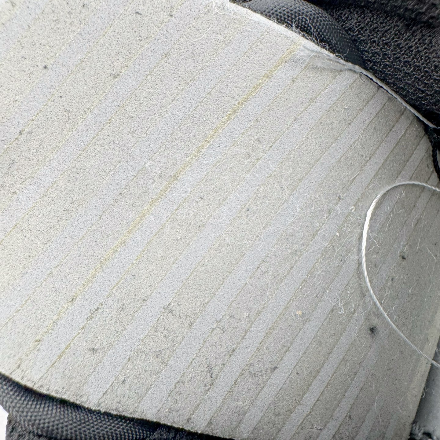 图片[19]-＃YC纯原 NK Dunk Low 黑灰 HQ1931-001 实力大厂出品 新配色陆续开发 利润个位数只为口碑 全套原纸板楦头开发 确保原汁原味 完美呈现DUNK版型 一比一鞋头弧度高度鞋身弧度 此版本只针对中端市场 皮料材质有所更替 其他数据细节工艺流程均保持一致 绝不口嗨 细节品控鞋型随意对比 独家私模官方第六代原厂航空铝磨具打磨大底 鞋头坡度极致还原 无解鞋型 原盒原配 圈内天花板工艺 原厂玻璃冲刀 超高清洁度 全鞋零毛边皮料切割 原厂中底布点胶 中底布拉帮走线遵循公司 尺码：36 36.5 37.5 38 38.5 39 40 40.5 41 42 42.5 43 44 44.5 45 46-选品中心