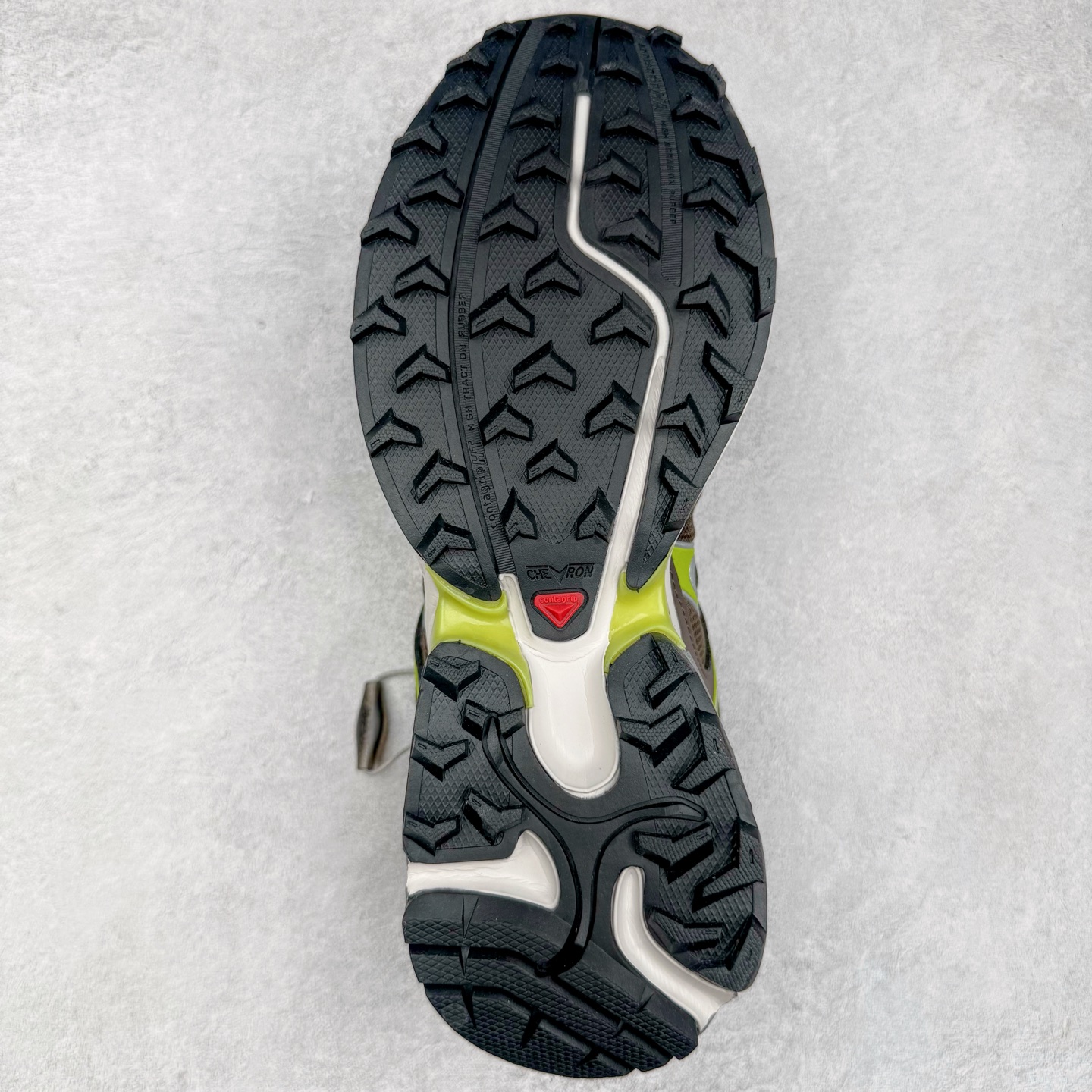 图片[9]-＃HP SALOMON XT-WHISPER 萨洛蒙圆头防滑耐磨低帮休闲越野训练城市通勤跑步鞋 男女同款 浅棕色 纯原外贸平台特供订单 耗时半年巨作 全套原纸板楦头开发 原厂特供网布配套加持 确保原汁原味 完美呈现版型 原档数据独家私模五层组合大底 男女鞋同步官方开发至46.5 原装Ortholite轻量化鞋垫 中底布带钢印编号 原厂TPU锁扣 进口港宝加持 后跟自然饱满 还原公司包裹性 鞋面以“锯齿”状的包裹系统呈现 在基色底之下加入了各种色点缀 将公司的最新技术和时尚前卫的造型融入耐用的长跑款式中 鞋面由 TPU 薄膜制成 并焊接在高耐磨网眼上 使其既时尚又坚固 由 ACS底盘支撑 可增强稳定性和支撑力 以及由橡胶凸耳 Contragrip外底覆盖的 EVA 缓冲中底 旨在应对崎岖的地形 鞋舌上的彩色Salomon 标签、Quicklace 系统以及鞋头、鞋舌和鞋跟上的附加品牌使细节更加完美 让穿着者可以轻松驾驭户外与通勤下的任何运动生活场景 无缝鞋身户外随意纵横 颜值与脚感兼备 出街通勤 绝对非常吸睛 你值得拥有 尺码：36 36.5 37.5 38 38.5 39 40 40.5 41 42 42.5 43 44 44.5 45 46 46.5 注意：偏小1码-选品中心