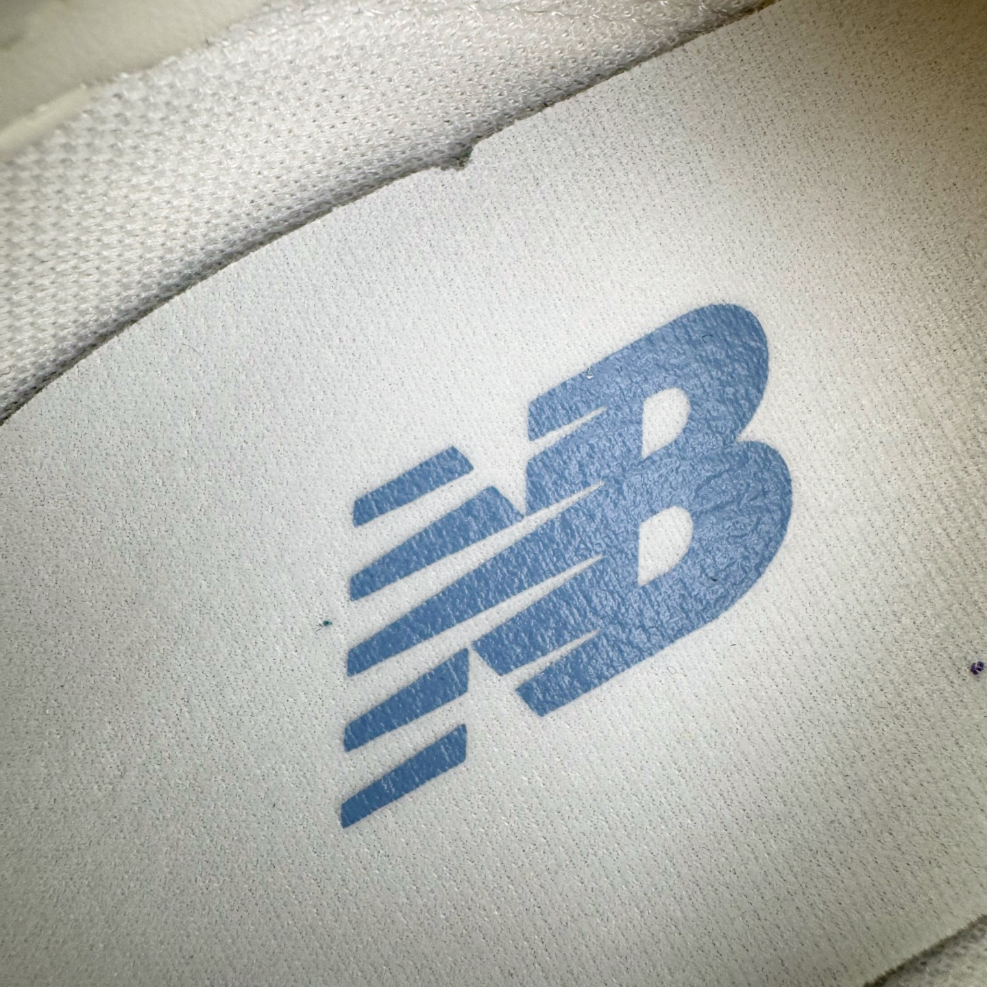 图片[12]-＃总裁 New Balance U471AA NB新百伦织物牛剖层革春夏薄底鞋防滑耐磨平衡轻便低帮生活休闲鞋 原档数据独立私模大底 唯一正确三层组合大底 特高弹切片加持 百分百还原原鞋脚感 NB市场最强产物 防伪原标全套原楦原纸板原厂数据开发 全鞋电脑针车加持 原厂网布 原装进口头层翻毛皮料正确绒感卡色 正确中底拉帮中底网布细节 匠心打造 耗时两个月开发完成 工艺极其复杂难度可想而知 高端零售专供产物 尺码：36 37 37.5 38 38.5 39.5 40 40.5 41.5 42 42.5 43 44 44.5 45 45.5 46.5 47-选品中心