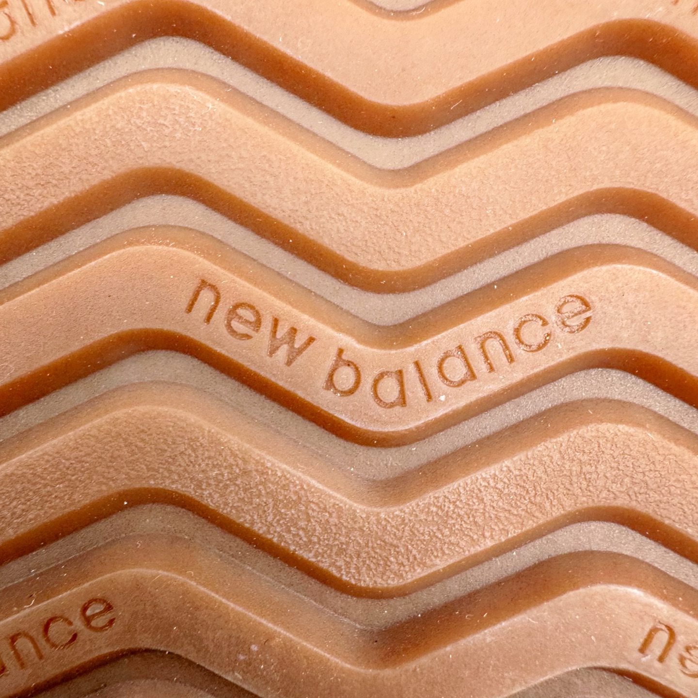 图片[19]-＃总裁 New Balance U471AA NB新百伦织物牛剖层革春夏薄底鞋防滑耐磨平衡轻便低帮生活休闲鞋 原档数据独立私模大底 唯一正确三层组合大底 特高弹切片加持 百分百还原原鞋脚感 NB市场最强产物 防伪原标全套原楦原纸板原厂数据开发 全鞋电脑针车加持 原厂网布 原装进口头层翻毛皮料正确绒感卡色 正确中底拉帮中底网布细节 匠心打造 耗时两个月开发完成 工艺极其复杂难度可想而知 高端零售专供产物 尺码：36 37 37.5 38 38.5 39.5 40 40.5 41.5 42 42.5 43 44 44.5 45 45.5 46.5 47-选品中心