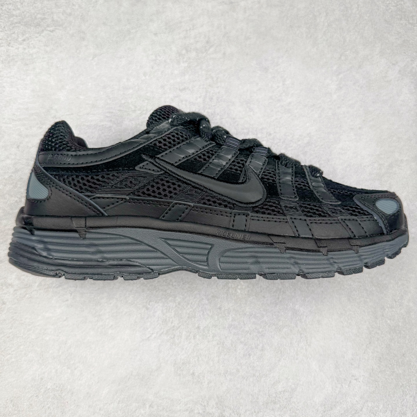 图片[7]-＃福利特价 NK P-6000 系列低帮复古老爹风休闲运动舒适慢跑鞋 融合 Pegasus 过往运动鞋设计 助力 21 世纪早期跑步运动跃升时尚新高度 采用透气网眼布、运动风格线条和耐穿覆面 兼具吸睛外观和舒适感受 中底泡绵以田径赛道为灵感 打造厚实设计 缔造出众缓震性能 尺码：36 36.5 37.5 38 38.5 39 40 40.5 41 42 42.5 43 44 44.5 45-选品中心