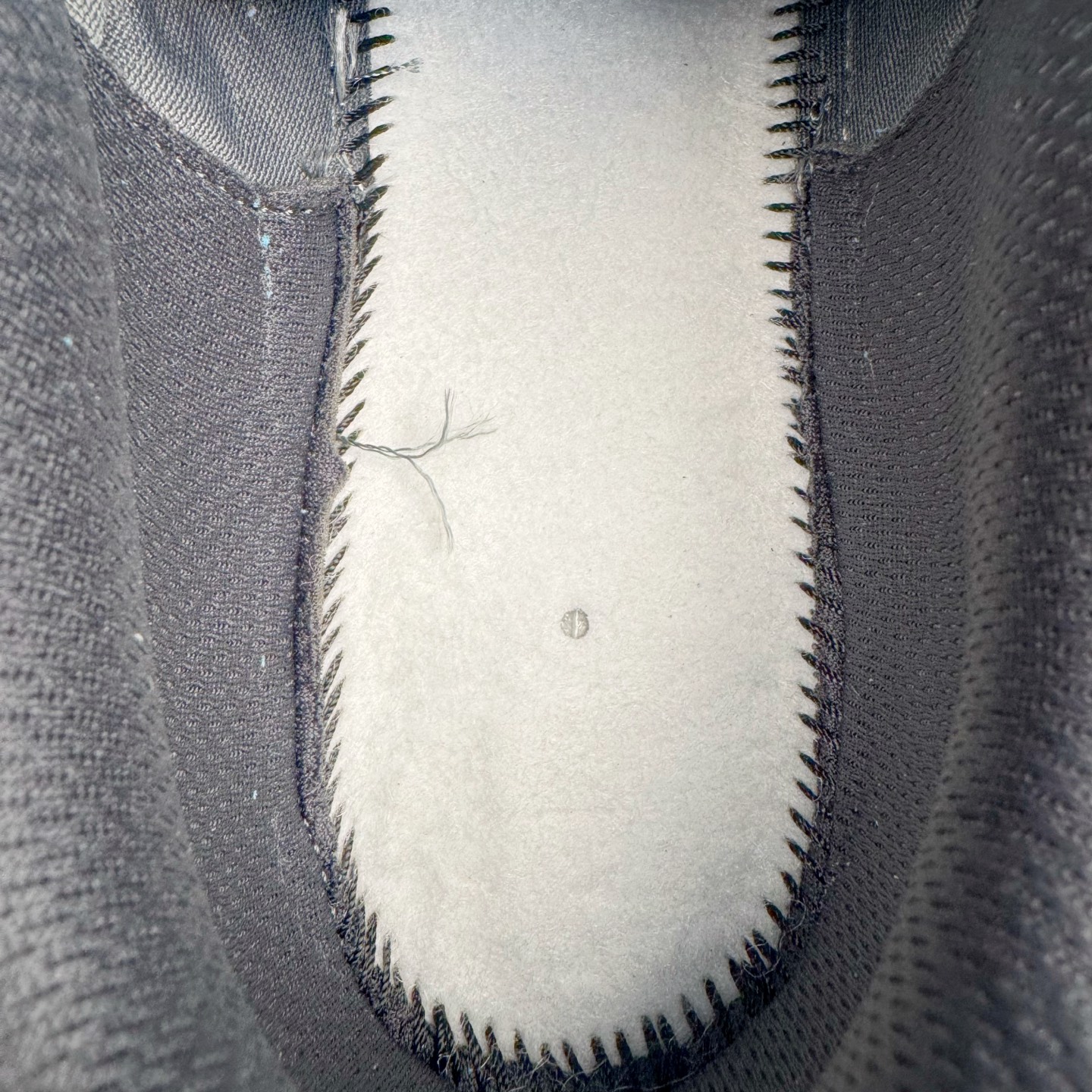 图片[10]-＃CS纯原 NK P-6000 系列低帮复古老爹风休闲运动舒适慢跑鞋 HQ3818-001 购入原鞋原装纸板楦头开发 独家私模四层组合大底 市场唯一正确版本 良心定价 新配色陆续出货 进口三文治网面 融合 Pegasus 过往运动鞋设计 助力 21 世纪早期跑步运动跃升时尚新高度 采用透气网眼布、运动风格线条和耐穿覆面 兼具吸睛外观和舒适感受 中底泡绵以田径赛道为灵感 打造厚实设计 缔造出众缓震性能 尺码：36 36.5 37.5 38 38.5 39 40 40.5 41 42 42.5 43 44 44.5 45-选品中心