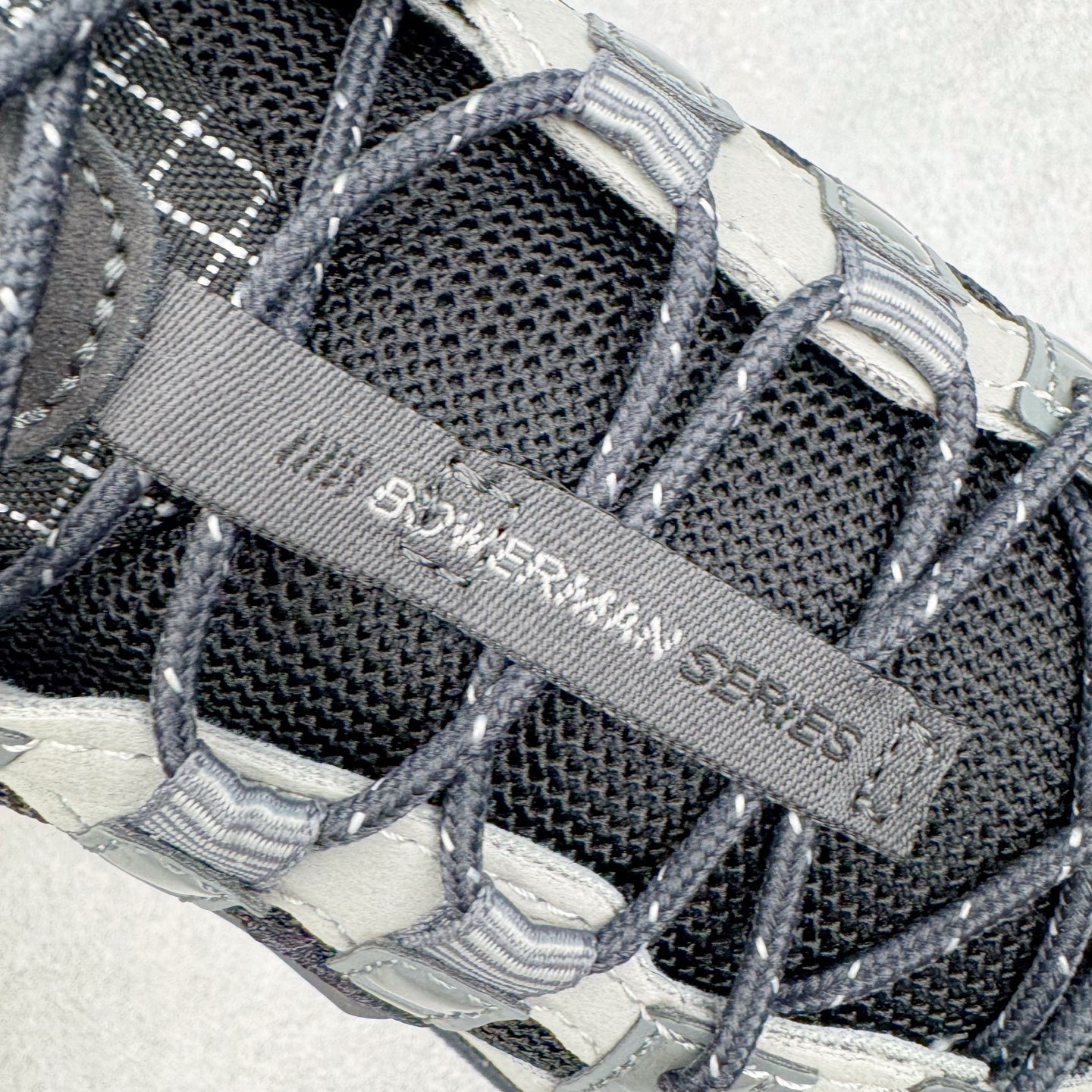 图片[14]-＃CS纯原 NK P-6000 系列低帮复古老爹风休闲运动舒适慢跑鞋 HQ3818-001 购入原鞋原装纸板楦头开发 独家私模四层组合大底 市场唯一正确版本 良心定价 新配色陆续出货 进口三文治网面 融合 Pegasus 过往运动鞋设计 助力 21 世纪早期跑步运动跃升时尚新高度 采用透气网眼布、运动风格线条和耐穿覆面 兼具吸睛外观和舒适感受 中底泡绵以田径赛道为灵感 打造厚实设计 缔造出众缓震性能 尺码：36 36.5 37.5 38 38.5 39 40 40.5 41 42 42.5 43 44 44.5 45-选品中心