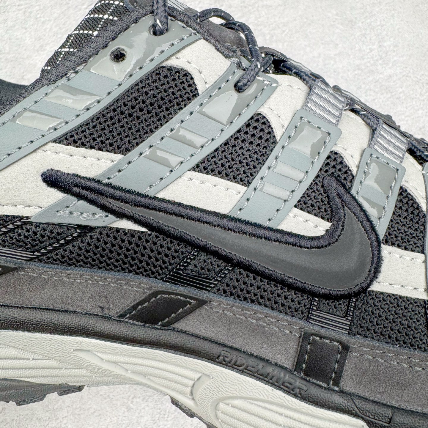 图片[17]-＃CS纯原 NK P-6000 系列低帮复古老爹风休闲运动舒适慢跑鞋 HQ3818-001 购入原鞋原装纸板楦头开发 独家私模四层组合大底 市场唯一正确版本 良心定价 新配色陆续出货 进口三文治网面 融合 Pegasus 过往运动鞋设计 助力 21 世纪早期跑步运动跃升时尚新高度 采用透气网眼布、运动风格线条和耐穿覆面 兼具吸睛外观和舒适感受 中底泡绵以田径赛道为灵感 打造厚实设计 缔造出众缓震性能 尺码：36 36.5 37.5 38 38.5 39 40 40.5 41 42 42.5 43 44 44.5 45-选品中心