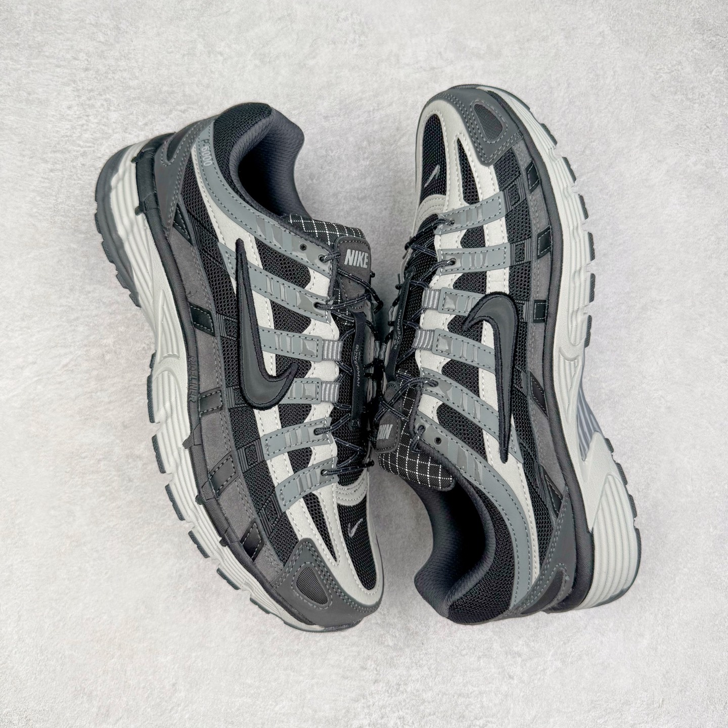 图片[3]-＃CS纯原 NK P-6000 系列低帮复古老爹风休闲运动舒适慢跑鞋 HQ3818-001 购入原鞋原装纸板楦头开发 独家私模四层组合大底 市场唯一正确版本 良心定价 新配色陆续出货 进口三文治网面 融合 Pegasus 过往运动鞋设计 助力 21 世纪早期跑步运动跃升时尚新高度 采用透气网眼布、运动风格线条和耐穿覆面 兼具吸睛外观和舒适感受 中底泡绵以田径赛道为灵感 打造厚实设计 缔造出众缓震性能 尺码：36 36.5 37.5 38 38.5 39 40 40.5 41 42 42.5 43 44 44.5 45-选品中心