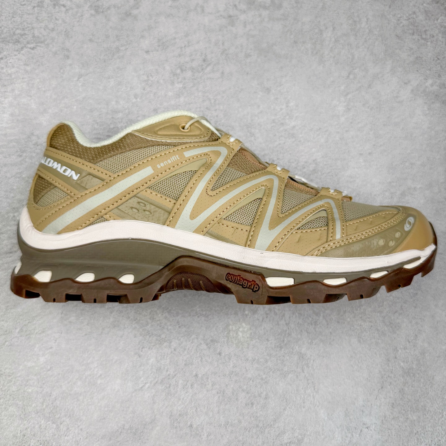 图片[9]-＃TG福利特价️ Salomon XT-QUEST ADV 萨洛蒙潮流越野机能户外功能鞋 纯原外贸平台特供订单 耗时半年巨作 全套原纸板楦头开发 原厂特供网布配套加持 确保原汁原味 完美呈现版型 原档数据独家私模五层组合大底 男女鞋同步官方开发至46.5 原装Ortholite轻量化鞋垫 中底布带钢印编号 原厂TPU锁扣 进口港宝加持 后跟自然饱满 还原公司包裹性 基于 SALOMON 初代 XT 鞋身造型并搭载 4D ADVANCED CHASSIS™ 大底打造而成 为这款 XT-QUEST 带来了多项足部控制与保护等功能性 如在运动过程中控制左右晃动的过程而提高稳定性、改善长途越野过程中足中到足尖的过渡、提高感知岩石的精确度以抵抗尖锐物体对脚底的伤害以及采用动态缓冲来增强穿着舒适感 从而减轻疲劳感 使 XT-QUEST 成为一双舒适且安全的户外之履 尺码：36 36.5 37.5 38 38.5 39 40 40.5 41 42 42.5 43 44 44.5 45-选品中心