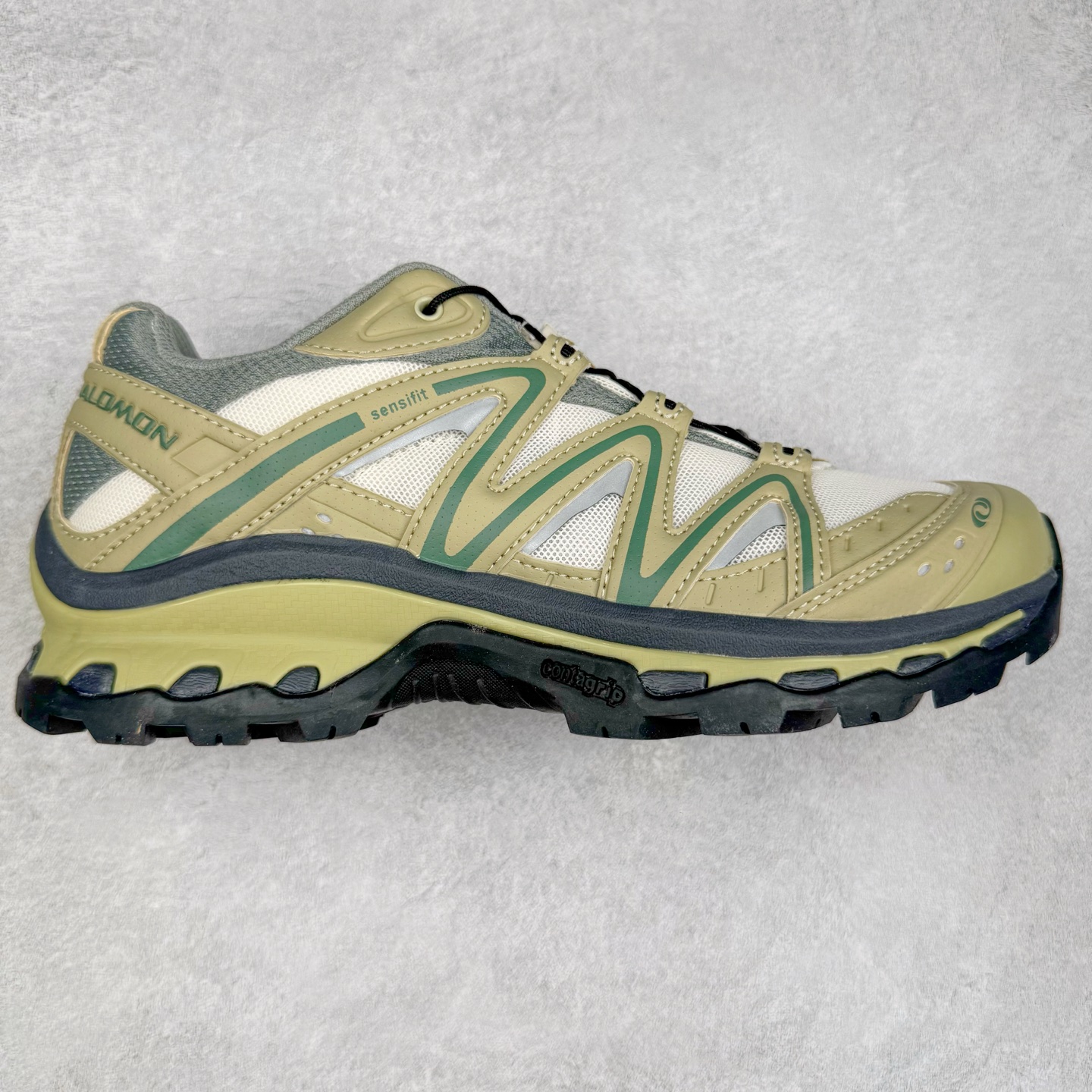 图片[11]-＃TG福利特价️ Salomon XT-QUEST ADV 萨洛蒙潮流越野机能户外功能鞋 纯原外贸平台特供订单 耗时半年巨作 全套原纸板楦头开发 原厂特供网布配套加持 确保原汁原味 完美呈现版型 原档数据独家私模五层组合大底 男女鞋同步官方开发至46.5 原装Ortholite轻量化鞋垫 中底布带钢印编号 原厂TPU锁扣 进口港宝加持 后跟自然饱满 还原公司包裹性 基于 SALOMON 初代 XT 鞋身造型并搭载 4D ADVANCED CHASSIS™ 大底打造而成 为这款 XT-QUEST 带来了多项足部控制与保护等功能性 如在运动过程中控制左右晃动的过程而提高稳定性、改善长途越野过程中足中到足尖的过渡、提高感知岩石的精确度以抵抗尖锐物体对脚底的伤害以及采用动态缓冲来增强穿着舒适感 从而减轻疲劳感 使 XT-QUEST 成为一双舒适且安全的户外之履 尺码：36 36.5 37.5 38 38.5 39 40 40.5 41 42 42.5 43 44 44.5 45-选品中心