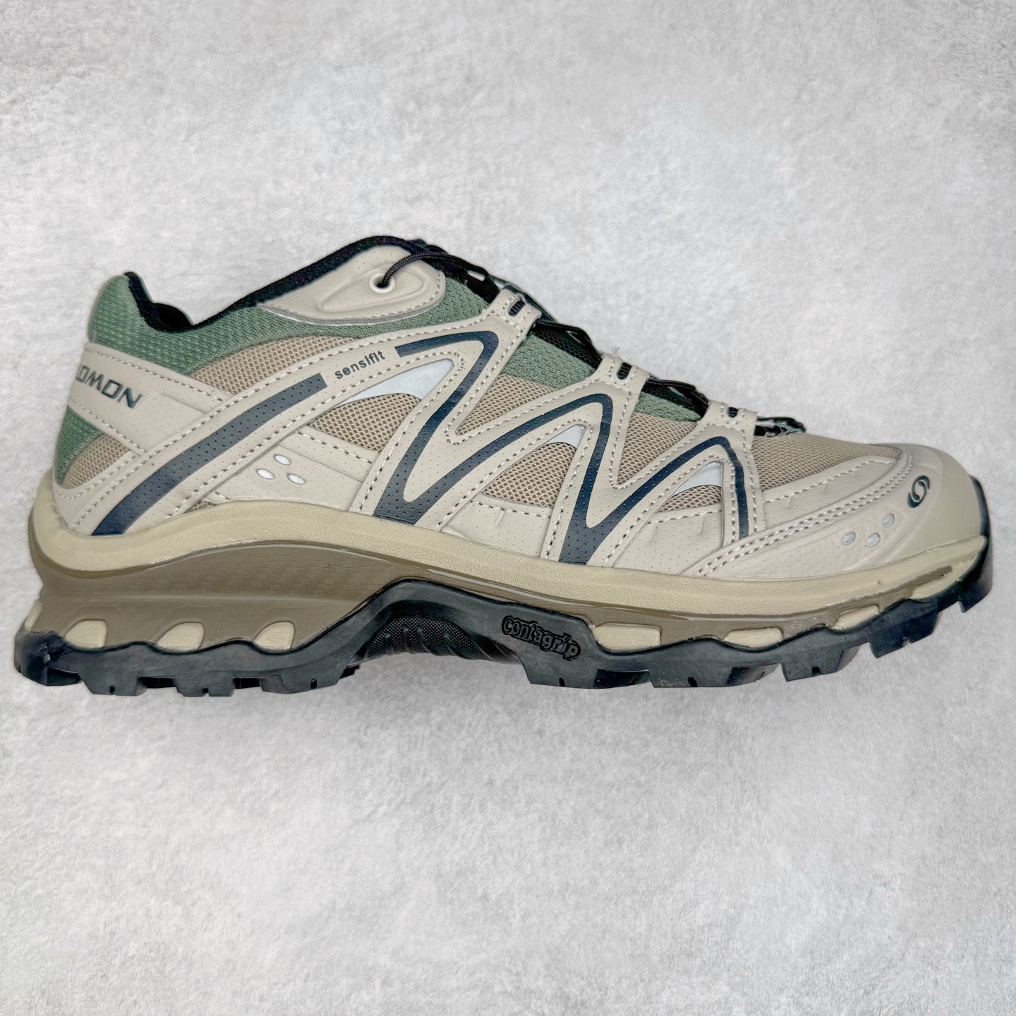 图片[13]-＃TG福利特价️ Salomon XT-QUEST ADV 萨洛蒙潮流越野机能户外功能鞋 纯原外贸平台特供订单 耗时半年巨作 全套原纸板楦头开发 原厂特供网布配套加持 确保原汁原味 完美呈现版型 原档数据独家私模五层组合大底 男女鞋同步官方开发至46.5 原装Ortholite轻量化鞋垫 中底布带钢印编号 原厂TPU锁扣 进口港宝加持 后跟自然饱满 还原公司包裹性 基于 SALOMON 初代 XT 鞋身造型并搭载 4D ADVANCED CHASSIS™ 大底打造而成 为这款 XT-QUEST 带来了多项足部控制与保护等功能性 如在运动过程中控制左右晃动的过程而提高稳定性、改善长途越野过程中足中到足尖的过渡、提高感知岩石的精确度以抵抗尖锐物体对脚底的伤害以及采用动态缓冲来增强穿着舒适感 从而减轻疲劳感 使 XT-QUEST 成为一双舒适且安全的户外之履 尺码：36 36.5 37.5 38 38.5 39 40 40.5 41 42 42.5 43 44 44.5 45-选品中心