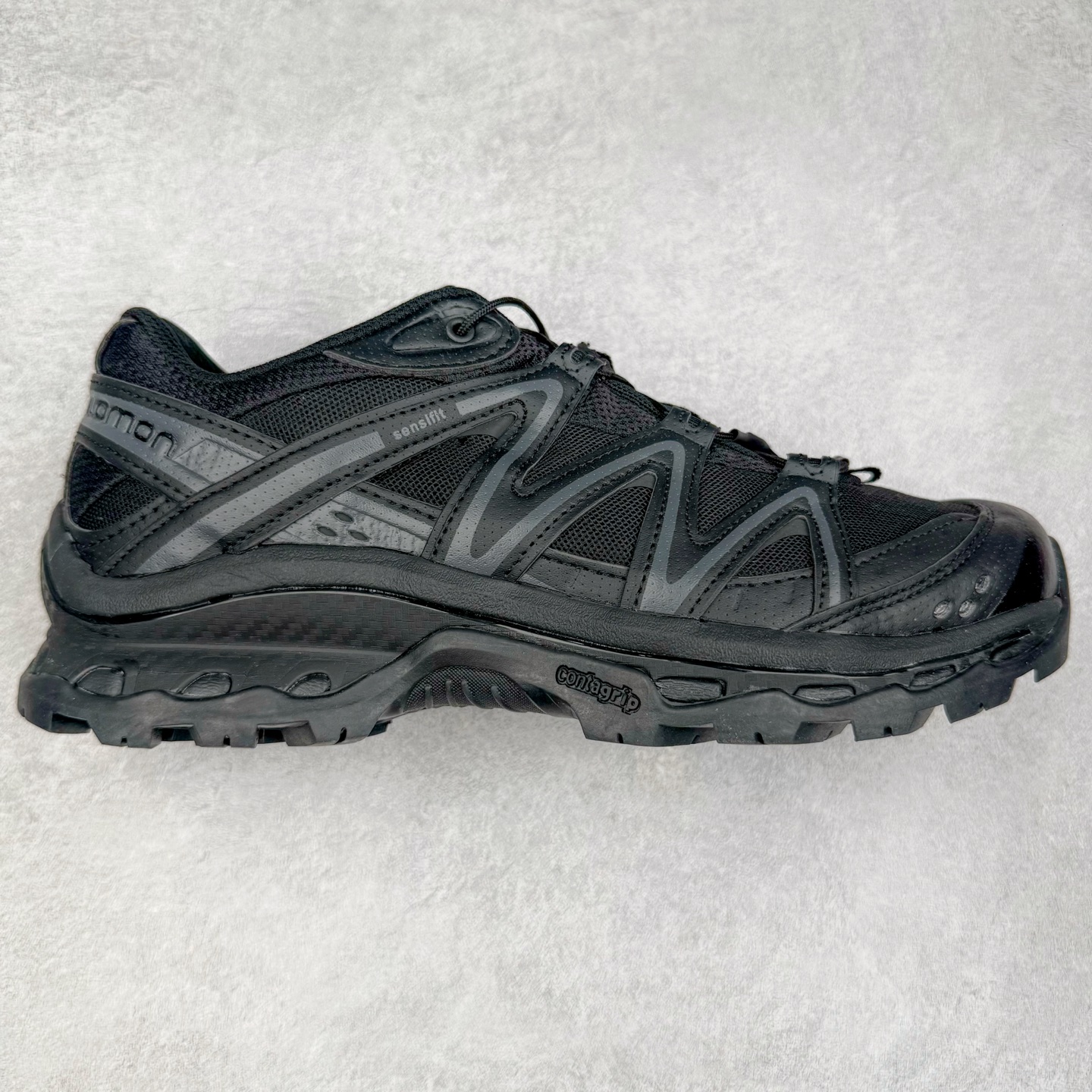 图片[6]-＃TG福利特价️ Salomon XT-QUEST ADV 萨洛蒙潮流越野机能户外功能鞋 纯原外贸平台特供订单 耗时半年巨作 全套原纸板楦头开发 原厂特供网布配套加持 确保原汁原味 完美呈现版型 原档数据独家私模五层组合大底 男女鞋同步官方开发至46.5 原装Ortholite轻量化鞋垫 中底布带钢印编号 原厂TPU锁扣 进口港宝加持 后跟自然饱满 还原公司包裹性 基于 SALOMON 初代 XT 鞋身造型并搭载 4D ADVANCED CHASSIS™ 大底打造而成 为这款 XT-QUEST 带来了多项足部控制与保护等功能性 如在运动过程中控制左右晃动的过程而提高稳定性、改善长途越野过程中足中到足尖的过渡、提高感知岩石的精确度以抵抗尖锐物体对脚底的伤害以及采用动态缓冲来增强穿着舒适感 从而减轻疲劳感 使 XT-QUEST 成为一双舒适且安全的户外之履 尺码：36 36.5 37.5 38 38.5 39 40 40.5 41 42 42.5 43 44 44.5 45-选品中心