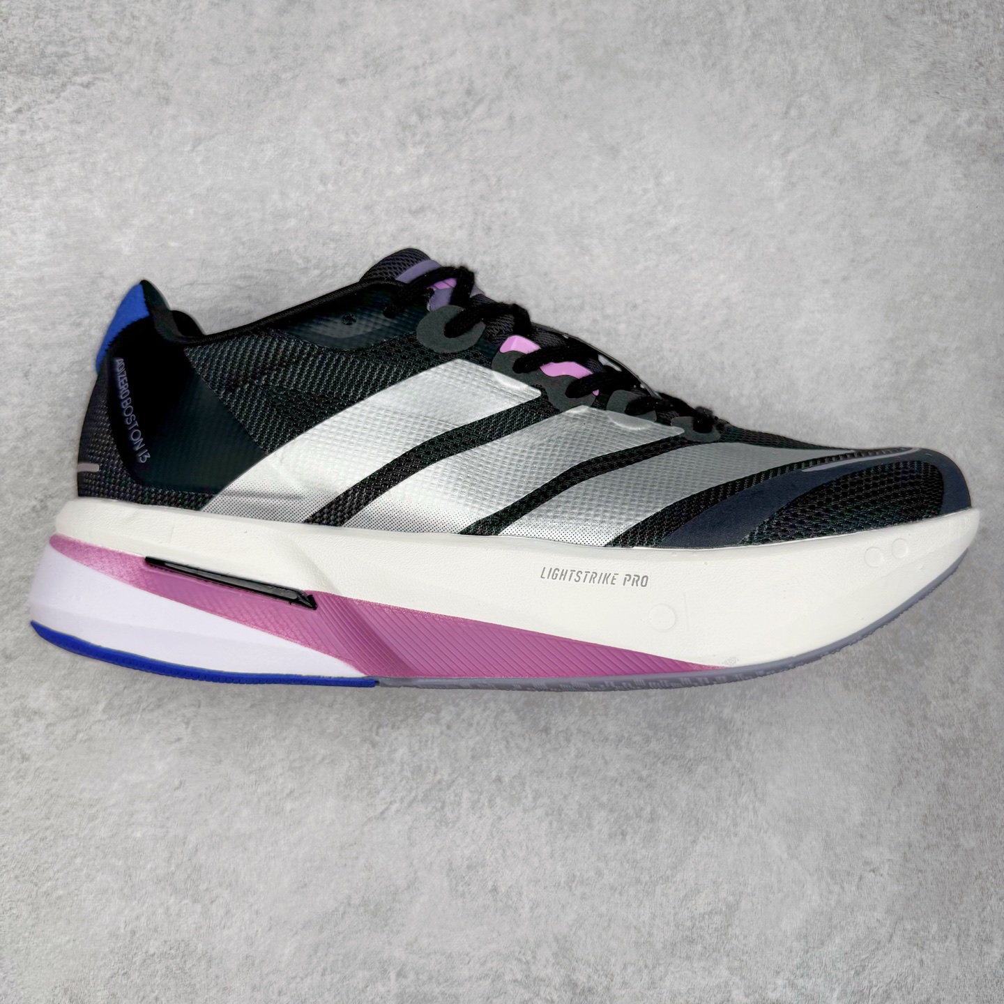 AD Adizero Boston 13 夏季透气网眼竞速跑鞋 JS4950 融合Lightstrike和Lightstrike Pro技术 采用乙烯/乙酸乙烯酯(EVA)材质 打造舒适中底 含ENERGYROD能量碳柱 旨在为步伐添活力 尺码:36 36.5 37 38 38.5 39 40 40.5 41 42 42.5 43 44 44.5 45-选品中心