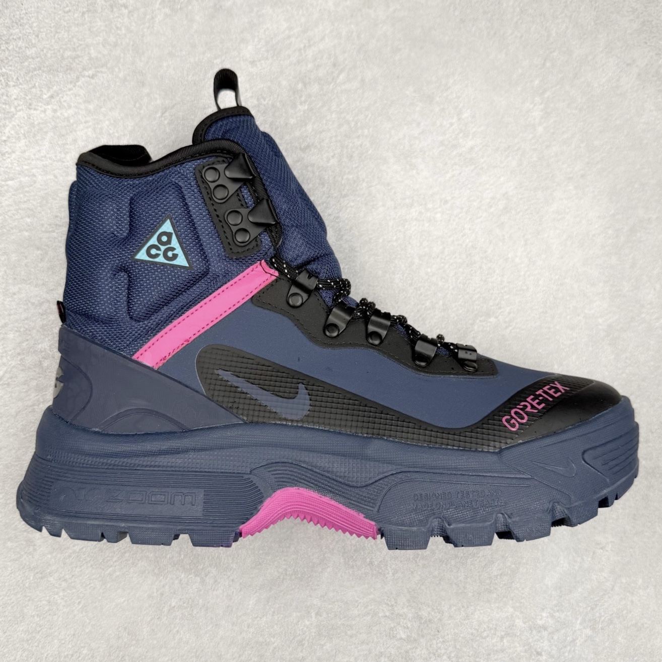 NK ACG Air Zoom Gaiadome Gore-Tex 舒适 防滑耐磨高帮户外功能鞋 实拍调校N版已经零色差零失真 百分百还原实物色彩所见即所得 不存在货不对板色差等低级问题 选购参考实物拍摄 不混卖不参货 只用心做好货严格选品 承诺混一赔十 尺码：36 36.5 37.5 38 38.5 39 40 40.5 41 42 42.5 43 44 44.5 45 46-选品中心