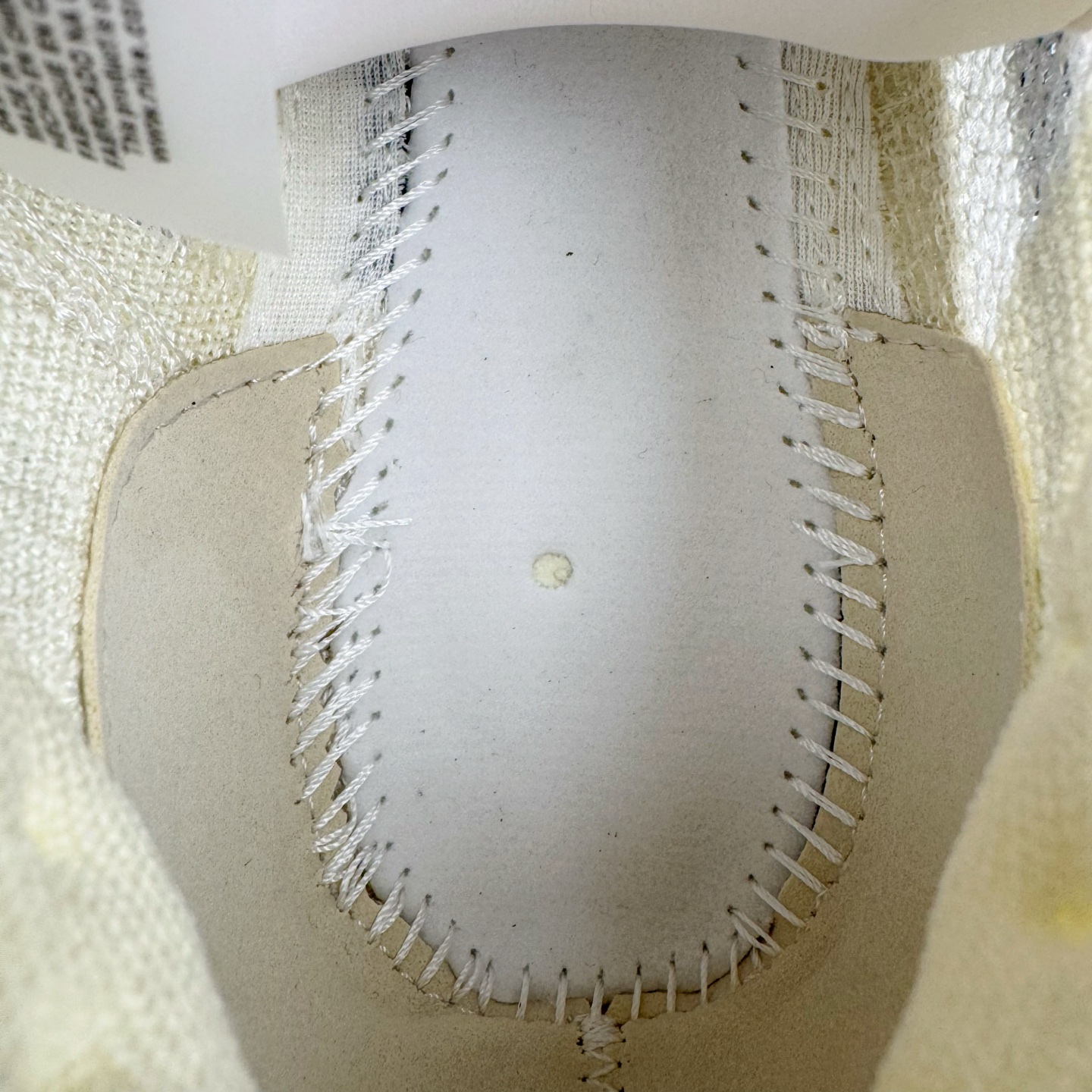 图片[10]-＃JC纯原 NK Air Zoom Alphafly NEXT% 3 2024全新马拉松超级跑鞋 FD8315-101 有史以来最轻盈、测试次数最多的NK Alphafly 经过精英马拉松运动员的测试验证 并搭载Air Zoom气垫 旨在助力跑者实现突破 取得更佳的成绩 在开发过程中 Alphafly 3帮助耐克运动员凯尔文·基普图姆（Kelvin Kiptum）以2：00：35的成绩刷新了马拉松世界纪录 Alphafly的动力设计没有改变——Air Zoom气垫单元、Flyplate碳纤维板和ZoomX泡绵 但是整体系统的制作方法略有调整 优化和提升了对运动员的帮助 主要更新包括一体式鞋底 提供顺畅稳定的“后跟到脚趾”过渡；更宽的全长Flyplate碳纤维板提供稳定助推力 全新Fast Shot外底保证出色牵引力和抓地力 全新Atomknit 3.0鞋面提供更强的控制力、透气性和中足支撑力 尺码：36 36.5 37.5 38 38.5 39 40 40.5 41 42 42.5 43 44 44.5 45 46-选品中心