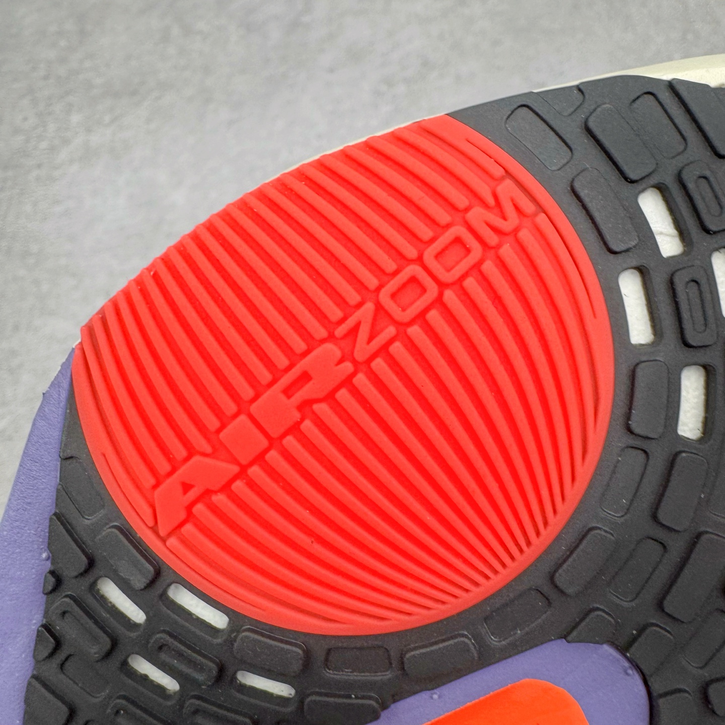 图片[19]-＃JC纯原 NK Air Zoom Alphafly NEXT% 3 2024全新马拉松超级跑鞋 FD8315-101 有史以来最轻盈、测试次数最多的NK Alphafly 经过精英马拉松运动员的测试验证 并搭载Air Zoom气垫 旨在助力跑者实现突破 取得更佳的成绩 在开发过程中 Alphafly 3帮助耐克运动员凯尔文·基普图姆（Kelvin Kiptum）以2：00：35的成绩刷新了马拉松世界纪录 Alphafly的动力设计没有改变——Air Zoom气垫单元、Flyplate碳纤维板和ZoomX泡绵 但是整体系统的制作方法略有调整 优化和提升了对运动员的帮助 主要更新包括一体式鞋底 提供顺畅稳定的“后跟到脚趾”过渡；更宽的全长Flyplate碳纤维板提供稳定助推力 全新Fast Shot外底保证出色牵引力和抓地力 全新Atomknit 3.0鞋面提供更强的控制力、透气性和中足支撑力 尺码：36 36.5 37.5 38 38.5 39 40 40.5 41 42 42.5 43 44 44.5 45 46-选品中心