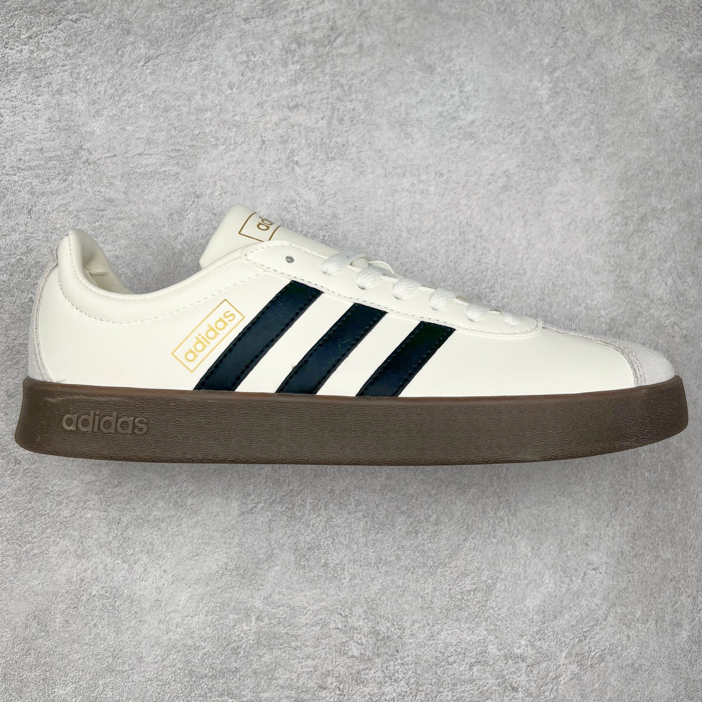 ＃福利特价 AD Neo VL Court Lifestyle 2.0 学院生活方式系列低德训风休闲运动板鞋 NEO生活城市系列 #男女鞋半码制#采用环保纤维革组合翻毛皮鞋面材质#内嵌EVA透气吸汗鞋垫#缜密拉帮中底布#外置耐磨标准橡胶大底 尺码：36 36⅔ 37⅓ 38 38⅔ 39⅓ 40 40⅔ 41⅓ 42 42⅔ 43⅓ 44 44⅔ 45-选品中心