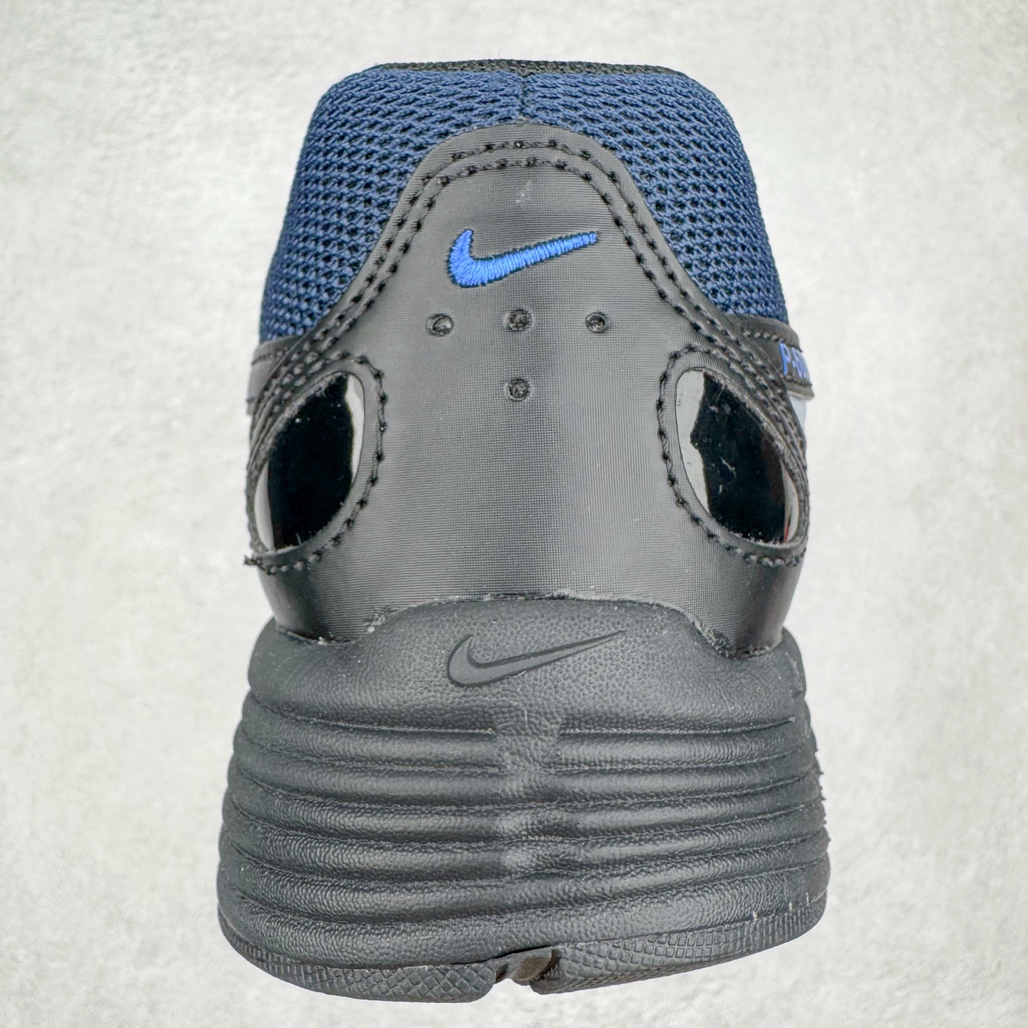 图片[8]-＃CS纯原 NK P-6000 系列低帮复古老爹风休闲运动舒适慢跑鞋 IF6199-002 购入原鞋原装纸板楦头开发 独家私模四层组合大底 市场唯一正确版本 良心定价 新配色陆续出货 进口三文治网面 融合 Pegasus 过往运动鞋设计 助力 21 世纪早期跑步运动跃升时尚新高度 采用透气网眼布、运动风格线条和耐穿覆面 兼具吸睛外观和舒适感受 中底泡绵以田径赛道为灵感 打造厚实设计 缔造出众缓震性能 尺码：36 36.5 37.5 38 38.5 39 40 40.5 41 42 42.5 43 44 44.5 45-选品中心