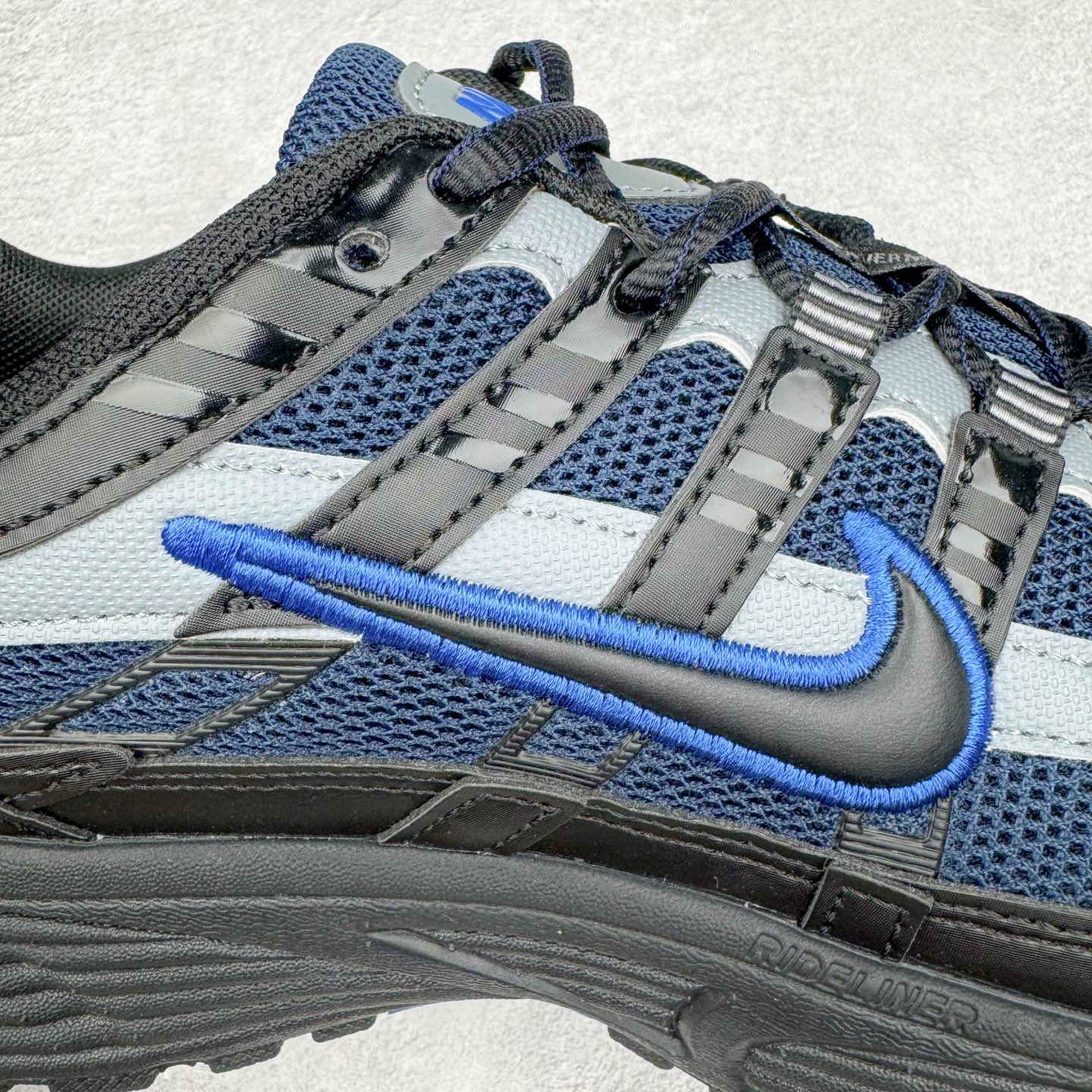 图片[19]-＃CS纯原 NK P-6000 系列低帮复古老爹风休闲运动舒适慢跑鞋 IF6199-002 购入原鞋原装纸板楦头开发 独家私模四层组合大底 市场唯一正确版本 良心定价 新配色陆续出货 进口三文治网面 融合 Pegasus 过往运动鞋设计 助力 21 世纪早期跑步运动跃升时尚新高度 采用透气网眼布、运动风格线条和耐穿覆面 兼具吸睛外观和舒适感受 中底泡绵以田径赛道为灵感 打造厚实设计 缔造出众缓震性能 尺码：36 36.5 37.5 38 38.5 39 40 40.5 41 42 42.5 43 44 44.5 45-选品中心