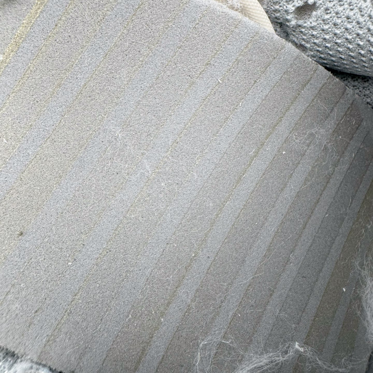 图片[10]-＃YC纯原 NK Dunk Low 灰粉 DD1873-002 实力大厂出品 新配色陆续开发 利润个位数只为口碑 全套原纸板楦头开发 确保原汁原味 完美呈现DUNK版型 一比一鞋头弧度高度鞋身弧度 此版本只针对中端市场 皮料材质有所更替 其他数据细节工艺流程均保持一致 绝不口嗨 细节品控鞋型随意对比 独家私模官方第六代原厂航空铝磨具打磨大底 鞋头坡度极致还原 无解鞋型 原盒原配 圈内天花板工艺 原厂玻璃冲刀 超高清洁度 全鞋零毛边皮料切割 原厂中底布点胶 中底布拉帮走线遵循公司 尺码：36 36.5 37.5 38 38.5 39 40 40.5 41 42 42.5 43 44 44.5 45 46-选品中心