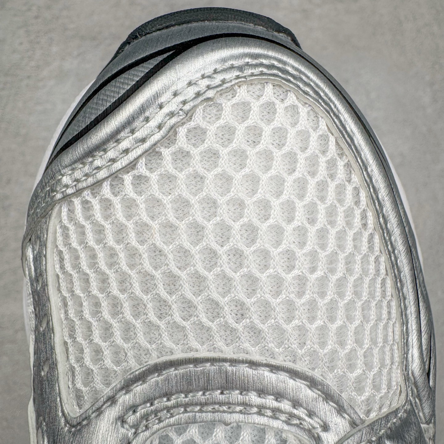 图片[17]-＃ZC总裁 Asics Gel-Kayano K14 亚瑟士系列复古舒适织物合成革减震防滑耐磨低帮休闲跑步鞋 市场顶级版本 原装纸板楦头开发 独家私模五层组合大底 原厂定制缓震硅胶加持 原盒原配 官方四联吊牌 一比一同步原鞋工艺和用料 鞋面原厂“三明治”多层网布 区别其他同价版本 鞋垫采用原厂OrthoLite欧索莱材质 非普通海玻璃鞋垫 后跟一样采用了GEL缓震胶 整体系列设计非常的科技感 锻炼跑步的同时让你一样时尚百搭 尺码：36 37 37.5 38 39 39.5 40 40.5 41.5 42 42.5 43.5 44 44.5 45 46-选品中心