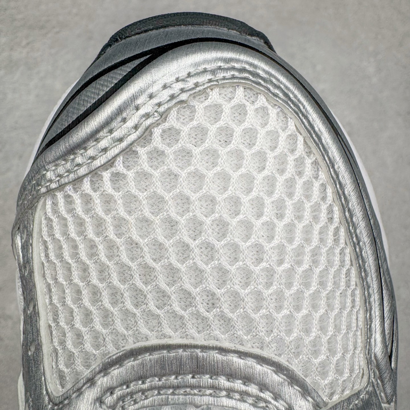 图片[13]-＃ZC总裁 Asics Gel-Kayano K14 亚瑟士系列复古舒适织物合成革减震防滑耐磨低帮休闲跑步鞋 市场顶级版本 原装纸板楦头开发 独家私模五层组合大底 原厂定制缓震硅胶加持 原盒原配 官方四联吊牌 一比一同步原鞋工艺和用料 鞋面原厂“三明治”多层网布 区别其他同价版本 鞋垫采用原厂OrthoLite欧索莱材质 非普通海玻璃鞋垫 后跟一样采用了GEL缓震胶 整体系列设计非常的科技感 锻炼跑步的同时让你一样时尚百搭 尺码：36 37 37.5 38 39 39.5 40 40.5 41.5 42 42.5 43.5 44 44.5 45 46-选品中心