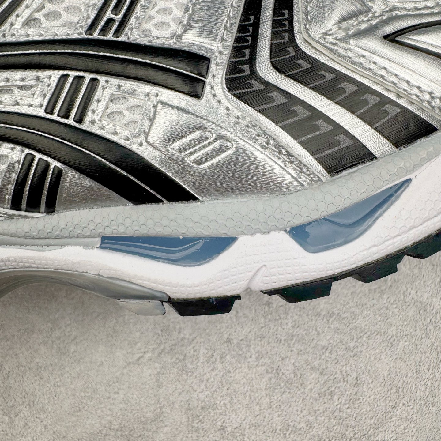 图片[19]-＃ZC总裁 Asics Gel-Kayano K14 亚瑟士系列复古舒适织物合成革减震防滑耐磨低帮休闲跑步鞋 市场顶级版本 原装纸板楦头开发 独家私模五层组合大底 原厂定制缓震硅胶加持 原盒原配 官方四联吊牌 一比一同步原鞋工艺和用料 鞋面原厂“三明治”多层网布 区别其他同价版本 鞋垫采用原厂OrthoLite欧索莱材质 非普通海玻璃鞋垫 后跟一样采用了GEL缓震胶 整体系列设计非常的科技感 锻炼跑步的同时让你一样时尚百搭 尺码：36 37 37.5 38 39 39.5 40 40.5 41.5 42 42.5 43.5 44 44.5 45 46-选品中心