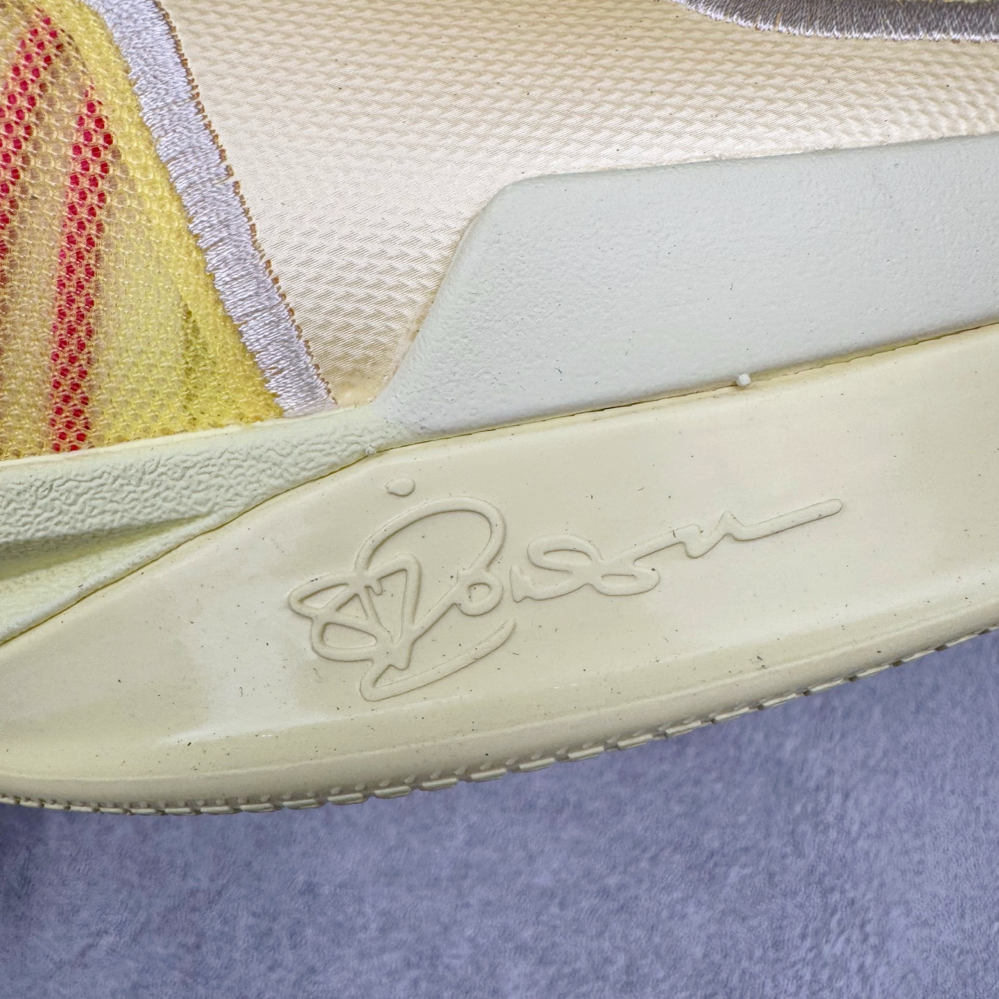 图片[19]-＃Max/灭世 NK Sabrina 2 萨布丽娜二代签名减震防滑低帮篮球鞋 黄色 FZ1517-800 革新登场🌪🔝颠覆革新出货‼️缓震配置独家革新！实战属性直接拉满👊🏻实战天花板上限再度提升！实战亲测-性能体验吊打国产同价位鞋款 ⚫️前掌扇形zoom➕增配中足抗扭片➕增配后掌马蹄ZOOM气垫（正品仅配置前掌扇形zoom） 完美解决 正品抗扭不足问题 ⚫️采用科比5代鞋楦以及龙骨数据打造！前后落差仅6mm！小科5实至名归！ ⚫️鞋身➕鞋头增配高频补强层，提升鞋头以及脚踝支撑性 ⚫️鞋垫采用高弹缓震垫材质-磨合一场直接贴合脚型☑️ ⚫️外底加厚2mm，升级止滑配方，磨合一次，抓地原地起飞 后卫旗舰有且只在灭世纯原（支持市场任意货品正面PK） 真材实料，肉眼可见！革新升级绝非空穴来风！灭世纯原内外兼修，用态度诠释最强实战货品👊🏻 尺码：39-46（尺码建议：标准亚洲楦 无需大半码）-选品中心