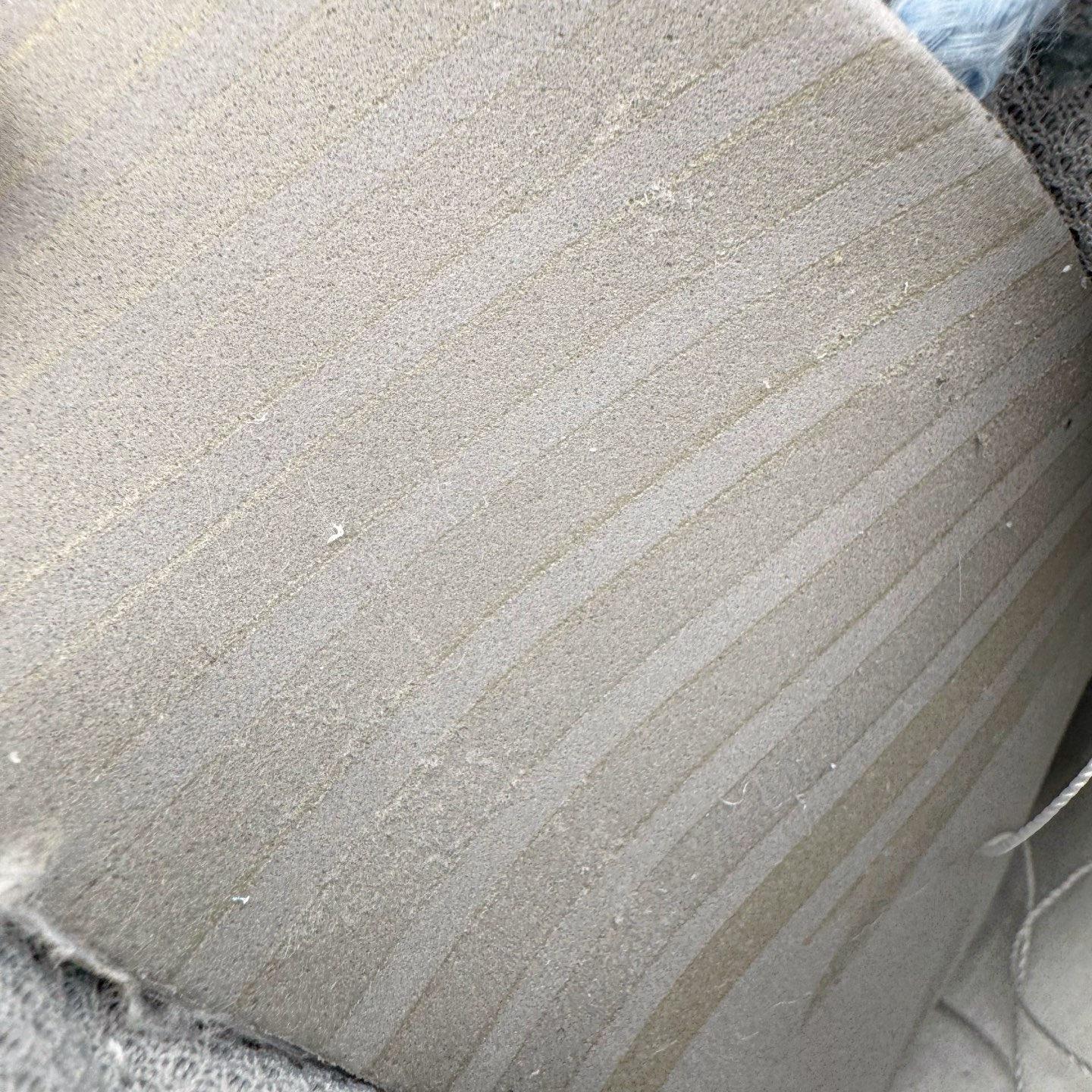 图片[11]-＃YC纯原 NK Dunk Low 月下碧波行 HF5441-105 此款以淡雅湖水蓝为基调，泼洒出月下波光的静谧与灵动。标志性Swoosh注入精妙海浪纹理，浪涌之形藏于经典之下，细节处点睛挂饰如坠落的星辰，于行走间轻摆，赋予动态诗意。纯净白底勾勒清新轮廓，以柔美配色，承浪潮纹理；以细腻质感，托举不凡宣言。月下披星踏浪行，足间自有岸。定制系列天花板 无原鞋不开发 全系列得物原鞋一比一校对开发 配色持续更新中 终端对接 优势输出 全套原厂楦头原纸板数据档案倾力打造 原汁原味莞产 极致还原 圈内最强针车工艺 高端零售指定版 广东原厂配套原盒原标 鞋盒分三个尺码段 原厂冲刀 超高清洁度 全鞋零毛边皮料切割 采用原厂百宏鞋带以及原厂百宏织唛舌标 内标可供原厂几率过验 进口原装条纹中底布 四线拉帮白色点胶 原厂拉帮手法遵循公司 原厂电绣 极致还原 尺码：36 36.5 37.5 38 38.5 39 40 40.5 41 42 42.5 43 44 44.5 45 46-选品中心