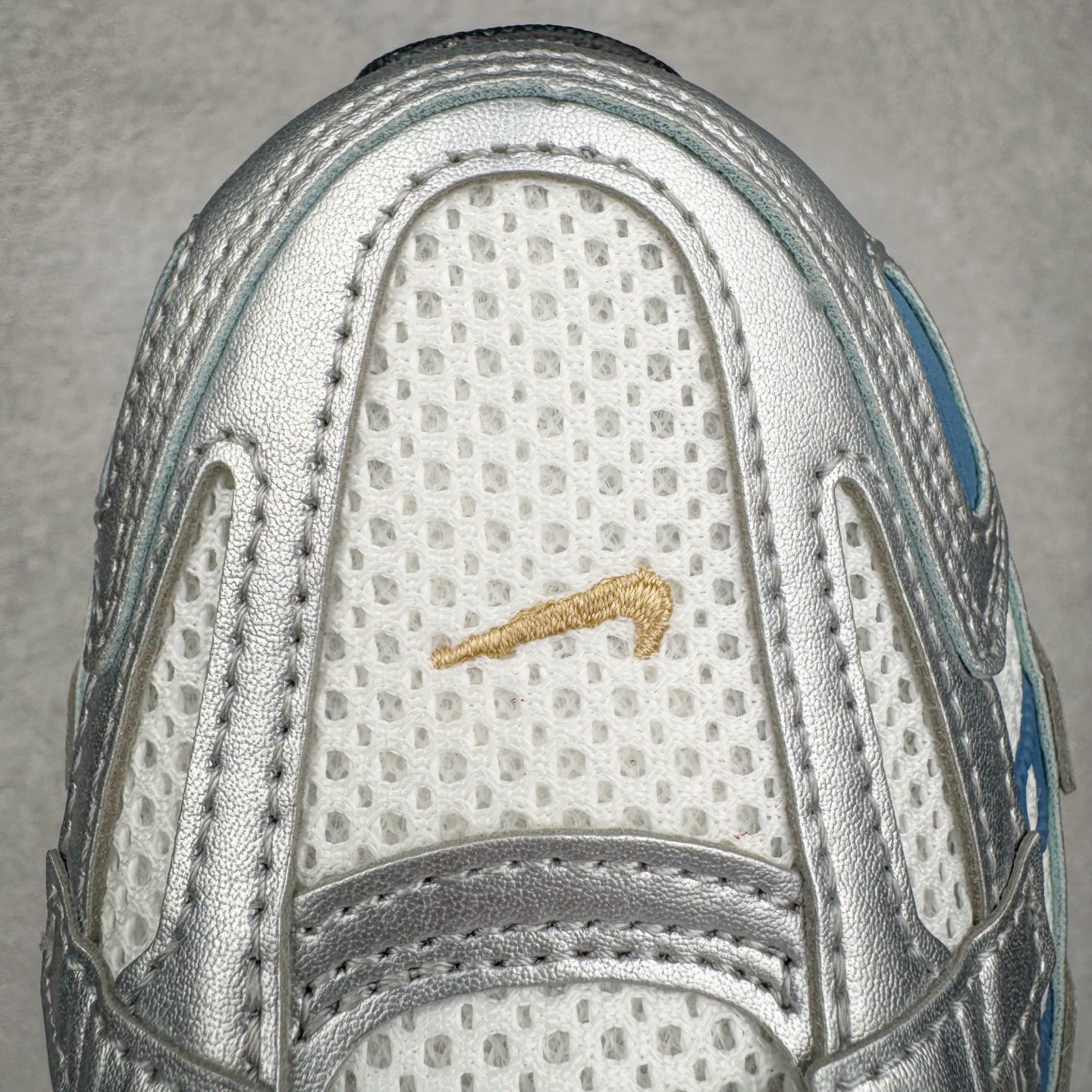 图片[16]-＃CS纯原 NK P-6000 系列低帮复古老爹风休闲运动舒适慢跑鞋 HJ7246-100 购入原鞋原装纸板楦头开发 独家私模四层组合大底 市场唯一正确版本 良心定价 新配色陆续出货 进口三文治网面 融合 Pegasus 过往运动鞋设计 助力 21 世纪早期跑步运动跃升时尚新高度 采用透气网眼布、运动风格线条和耐穿覆面 兼具吸睛外观和舒适感受 中底泡绵以田径赛道为灵感 打造厚实设计 缔造出众缓震性能 尺码：36 36.5 37.5 38 38.5 39 40 40.5 41 42 42.5 43 44 44.5 45-选品中心