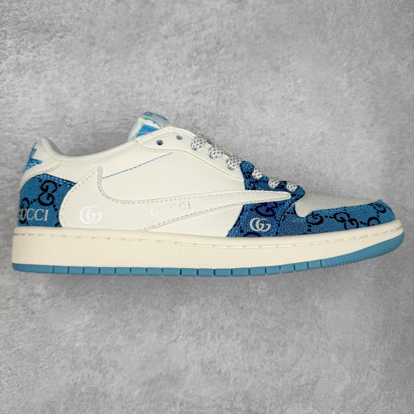 TS x Air Jordan AJ1 Low 倒钩低帮联名定制配色 XZ1658-001 原厂内置气垫魔块 A模大底 头层小牛皮 鞋舌AJ原厂专用牛津布+AJ专用反口珍珠布+原厂无杂质高弹内里海棉+特殊封边弹力鞋带 实拍调校N版已经零色差零失真 百分百还原实物色彩所见即所得 不存在货不对板色差等低级问题 选购参考实物拍摄 不混卖不参货 只用心做好货严格选品 承诺混一赔十 尺码：36 36.5 37.5 38 38.5 39 40 40.5 41 42 42.5 43 44 44.5 45-选品中心