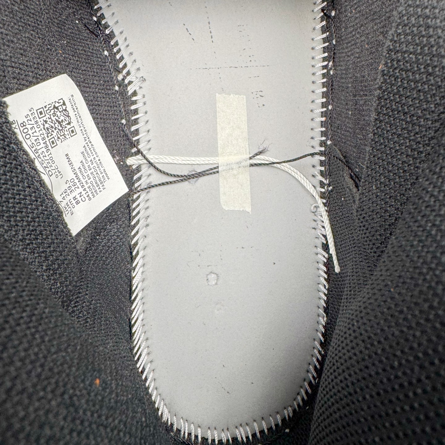 图片[10]-＃Ljr特供 Air Jordan AJ1 Retro High 复刻扣碎篮板 黑橙 DZ5485-008 全新改良批次 圈内最强倒钩系列 恪守真诚 承诺混一赔十 高端零售裸鞋圈特供批次 SZ原厂全套原楦原纸板冲刀磨具开发 原厂皮料加持 原厂港宝加持定型后跟R度完美 同源原厂电绣 飞翼针数密度立体效果一致 百分百一致原鞋 原厂拉帮工艺 针距密度一致 后跟弧度收口自然不对折 极致一眼正品既视感 进口玻璃冲刀皮料裁剪零毛边 全鞋电脑针车工艺 品控清洁度最高QC检验标准 免检产品 原厂订购鞋盒、鞋标、防尘纸、鞋撑、鞋带 追求极致的原厂味道 尺码：40.5 41 42 42.5 43 44 44.5 45 46 47.5 48.5-选品中心