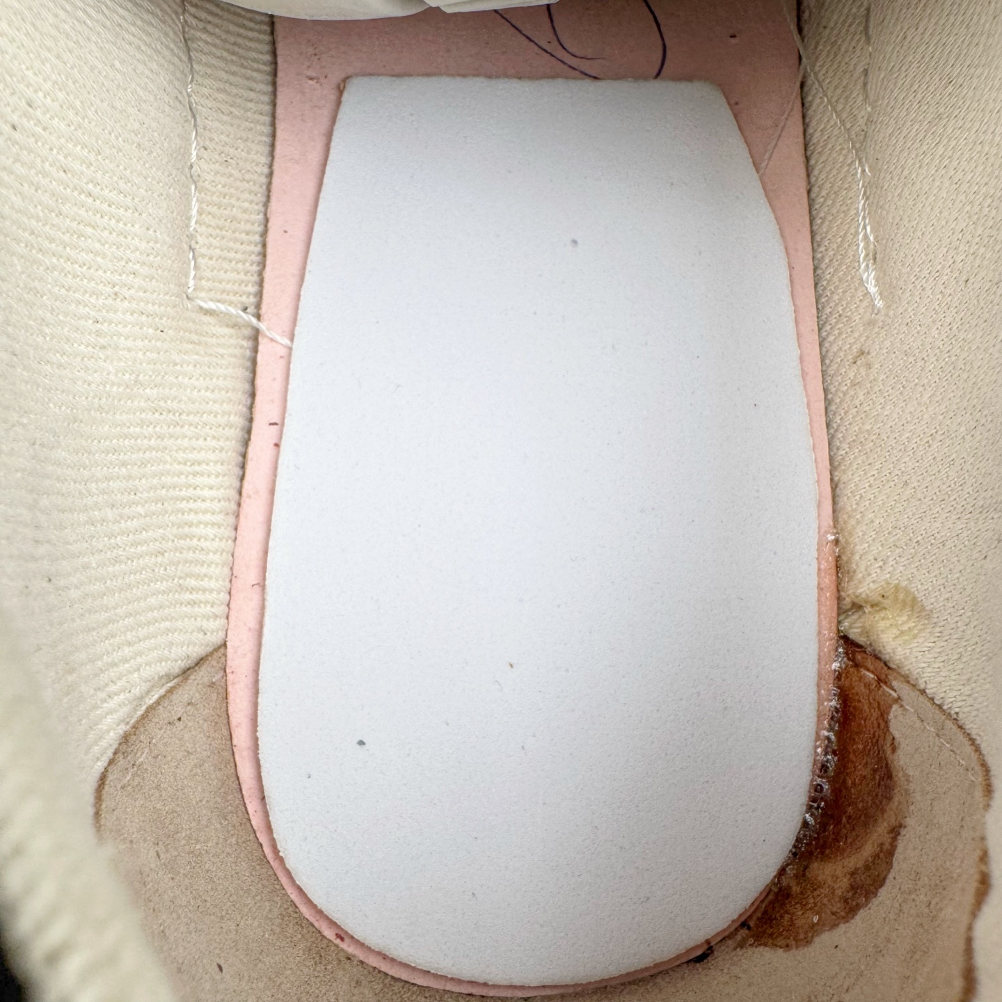 图片[10]-＃DG纯原 Rick Owens Drkshdw 瑞克·欧文斯低帮牛仔布时尚运动板鞋 黑色 二级市场已经7K以上 平台客户随意卖四位数 RO广东原厂出品 纯原天花板 原版一比一复刻 冲正绝不翻车 还原度达到百分之98以上 原楦开发纸版版型 ZP拆解原版1：1复模裁片纸版 力求做到0错位 这样才能达到和zp一致的鞋型味道 采用进口cnc数控机床开发对版独家tpu奶香大底 区别于市场所有版本 zp同源定制尼龙布 达到和zp一致手感 原厂进口细纹布 万邦订购原厂高弹粉红色海绵 内里搭配软质细腻羊皮 TPU高密度大底 软硬度透光度高已经测试和原版一致 尺码：36 37 38 39 40 41 42 43 44 45 46-选品中心