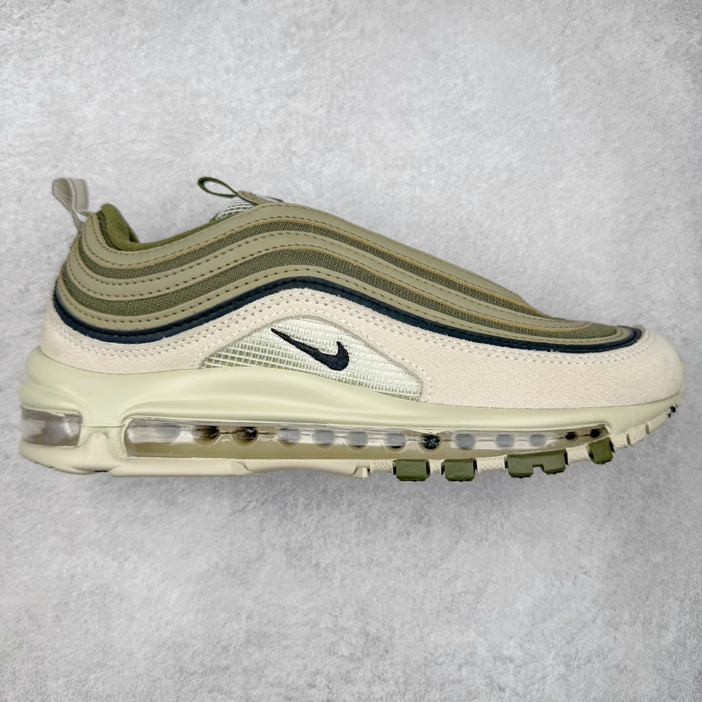 NK Air Max 97 SE 复古气垫跑鞋 淡绿 FB9619-002 原装批次子弹 拆解原鞋开发 打造全市场最强版本子弹 这里只对比原鞋原厂TPU反光材料 市场首家原模原气垫 拒绝套用公底原档案Swoosh电绣 卡色匹配原版 尺码：36 36.5 37.5 38 38.5 39 40 40.5 41 42 42.5 43 44 44.5 45-选品中心