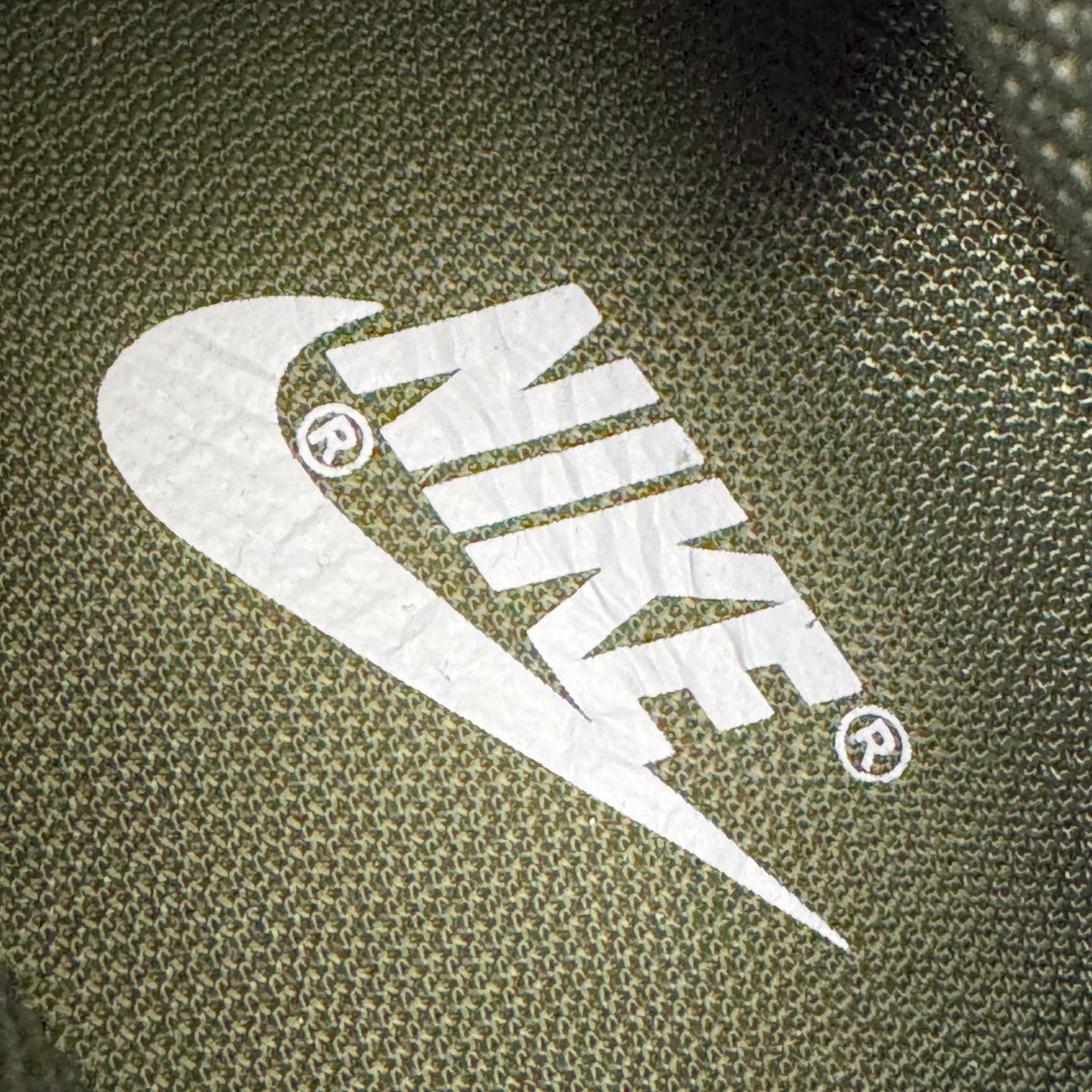 图片[13]-＃YC纯原 NK Dunk Low 羽毛 HF5441-102 此款以经典Dunk Low为廓形，醇厚米白为画布，做旧白交织浅棕鞋带，如大地本色般沉稳包容。标志性黑 Swoosh 划破沉闷，后跟细腻羽毛图腾，是打破常规的个性签章。点缀一抹亮橙，激活视觉记忆。拒绝千篇一律，以细节夺目，重构都市步履美学。定制系列天花板 无原鞋不开发 全系列得物原鞋一比一校对开发 配色持续更新中 终端对接 优势输出 全套原厂楦头原纸板数据档案倾力打造 原汁原味莞产 极致还原 圈内最强针车工艺 高端零售指定版 广东原厂配套原盒原标 鞋盒分三个尺码段 原厂冲刀 超高清洁度 全鞋零毛边皮料切割 采用原厂百宏鞋带以及原厂百宏织唛舌标 内标可供原厂几率过验 进口原装条纹中底布 四线拉帮白色点胶 原厂拉帮手法遵循公司 原厂电绣 极致还原 尺码：36 36.5 37.5 38 38.5 39 40 40.5 41 42 42.5 43 44 44.5 45 46-选品中心