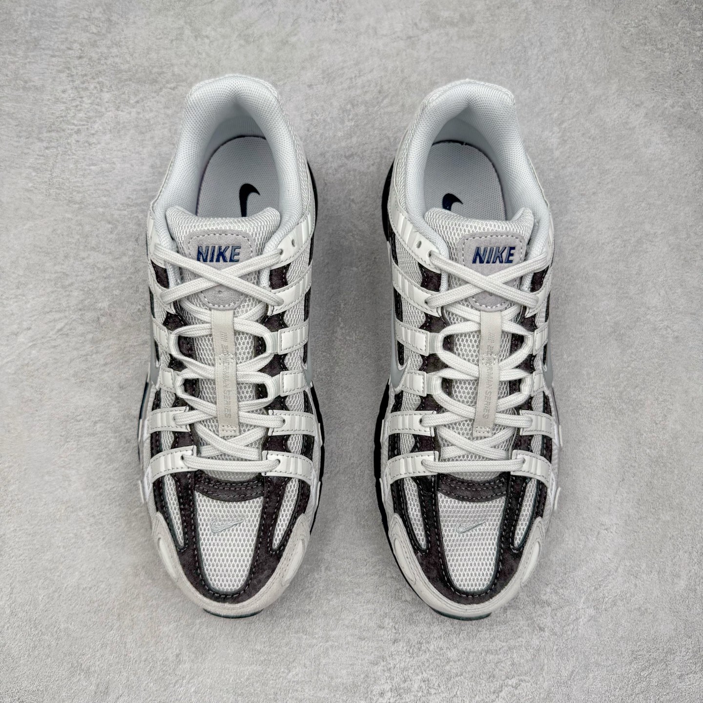 图片[2]-＃CS纯原 NK P-6000 系列低帮复古老爹风休闲运动舒适慢跑鞋 IB3081-001 购入原鞋原装纸板楦头开发 独家私模四层组合大底 市场唯一正确版本 良心定价 新配色陆续出货 进口三文治网面 融合 Pegasus 过往运动鞋设计 助力 21 世纪早期跑步运动跃升时尚新高度 采用透气网眼布、运动风格线条和耐穿覆面 兼具吸睛外观和舒适感受 中底泡绵以田径赛道为灵感 打造厚实设计 缔造出众缓震性能 尺码：36 36.5 37.5 38 38.5 39 40 40.5 41 42 42.5 43 44 44.5 45-选品中心