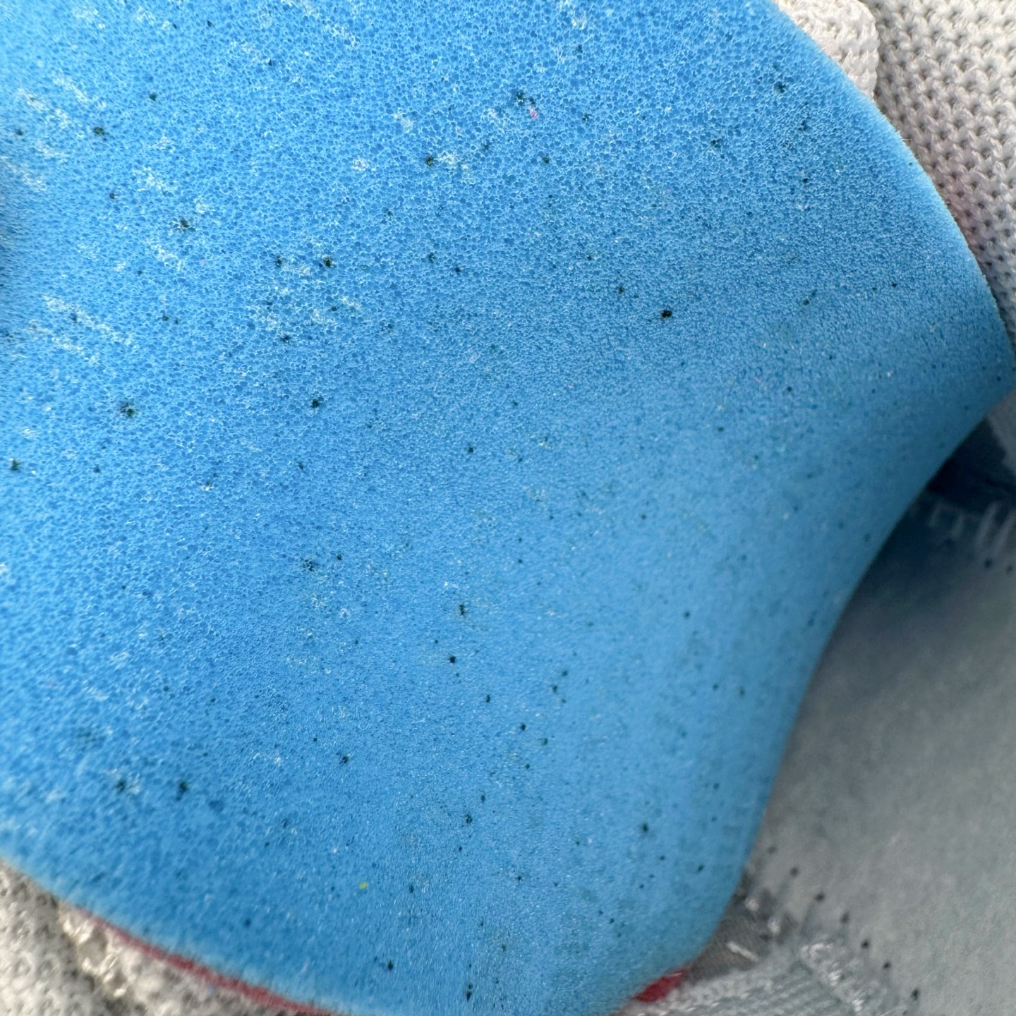 图片[11]-＃CS纯原 NK P-6000 系列低帮复古老爹风休闲运动舒适慢跑鞋 IB3081-001 购入原鞋原装纸板楦头开发 独家私模四层组合大底 市场唯一正确版本 良心定价 新配色陆续出货 进口三文治网面 融合 Pegasus 过往运动鞋设计 助力 21 世纪早期跑步运动跃升时尚新高度 采用透气网眼布、运动风格线条和耐穿覆面 兼具吸睛外观和舒适感受 中底泡绵以田径赛道为灵感 打造厚实设计 缔造出众缓震性能 尺码：36 36.5 37.5 38 38.5 39 40 40.5 41 42 42.5 43 44 44.5 45-选品中心