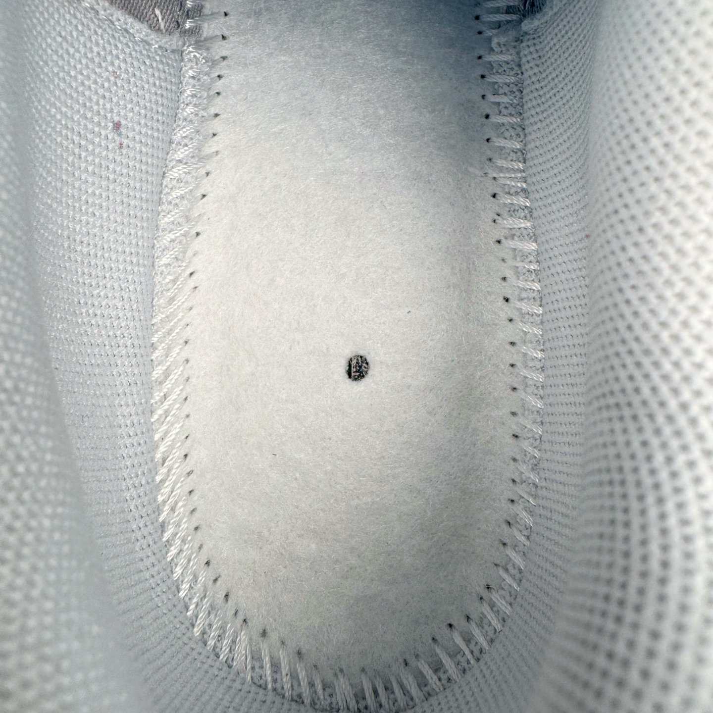 图片[10]-＃CS纯原 NK P-6000 系列低帮复古老爹风休闲运动舒适慢跑鞋 IB3081-001 购入原鞋原装纸板楦头开发 独家私模四层组合大底 市场唯一正确版本 良心定价 新配色陆续出货 进口三文治网面 融合 Pegasus 过往运动鞋设计 助力 21 世纪早期跑步运动跃升时尚新高度 采用透气网眼布、运动风格线条和耐穿覆面 兼具吸睛外观和舒适感受 中底泡绵以田径赛道为灵感 打造厚实设计 缔造出众缓震性能 尺码：36 36.5 37.5 38 38.5 39 40 40.5 41 42 42.5 43 44 44.5 45-选品中心