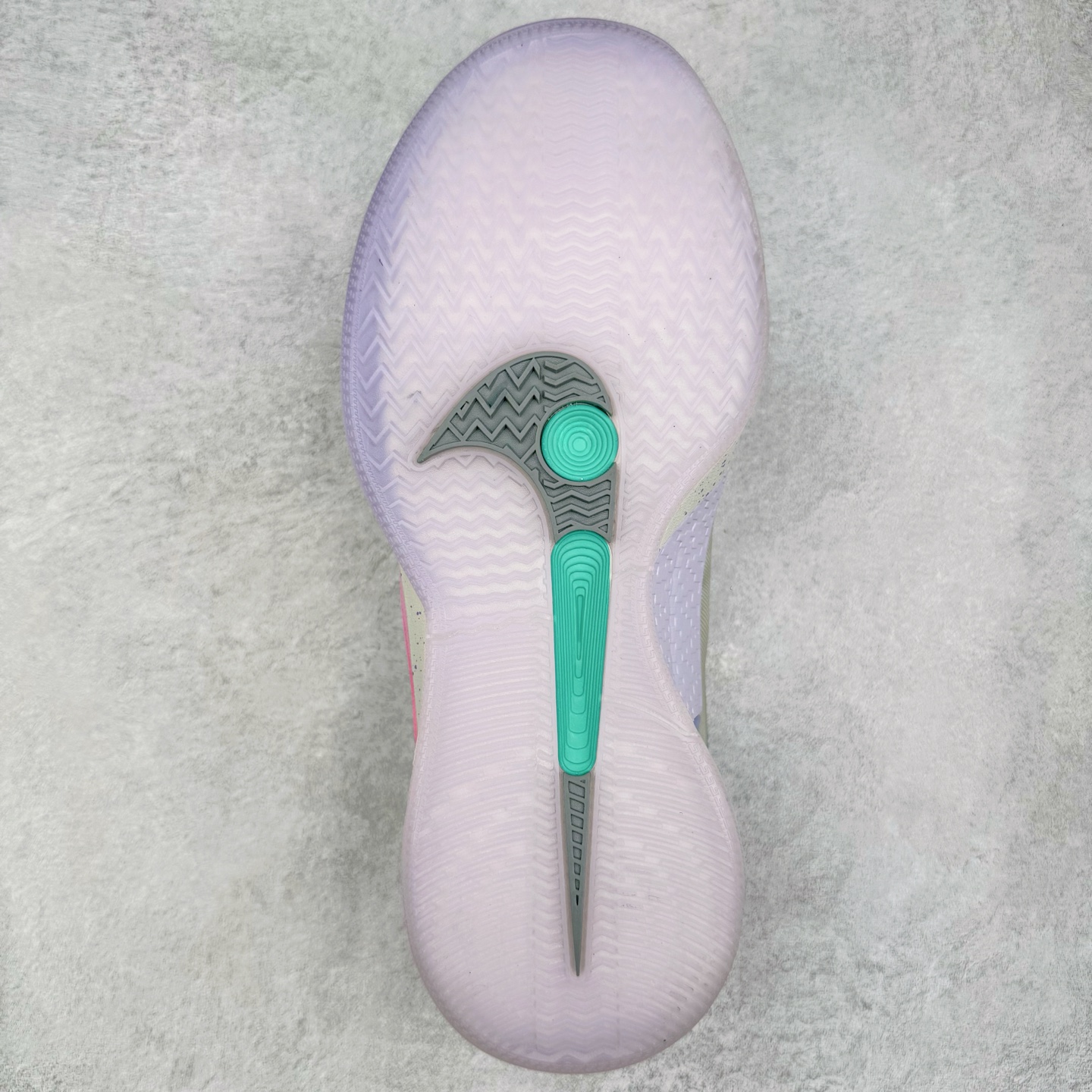 图片[9]-＃Max/灭世 NK Sabrina 2 萨布丽娜二代签名减震防滑低帮篮球鞋 Titan联名 HQ1846-001 革新登场🌪🔝颠覆革新出货‼️缓震配置独家革新！实战属性直接拉满👊🏻实战天花板上限再度提升！实战亲测-性能体验吊打国产同价位鞋款 ⚫️前掌扇形zoom➕增配中足抗扭片➕增配后掌马蹄ZOOM气垫（正品仅配置前掌扇形zoom） 完美解决 正品抗扭不足问题 ⚫️采用科比5代鞋楦以及龙骨数据打造！前后落差仅6mm！小科5实至名归！ ⚫️鞋身➕鞋头增配高频补强层，提升鞋头以及脚踝支撑性 ⚫️鞋垫采用高弹缓震垫材质-磨合一场直接贴合脚型☑️ ⚫️外底加厚2mm，升级止滑配方，磨合一次，抓地原地起飞 后卫旗舰有且只在灭世纯原（支持市场任意货品正面PK） 真材实料，肉眼可见！革新升级绝非空穴来风！灭世纯原内外兼修，用态度诠释最强实战货品👊🏻 尺码：39-46（尺码建议：标准亚洲楦 无需大半码）-选品中心