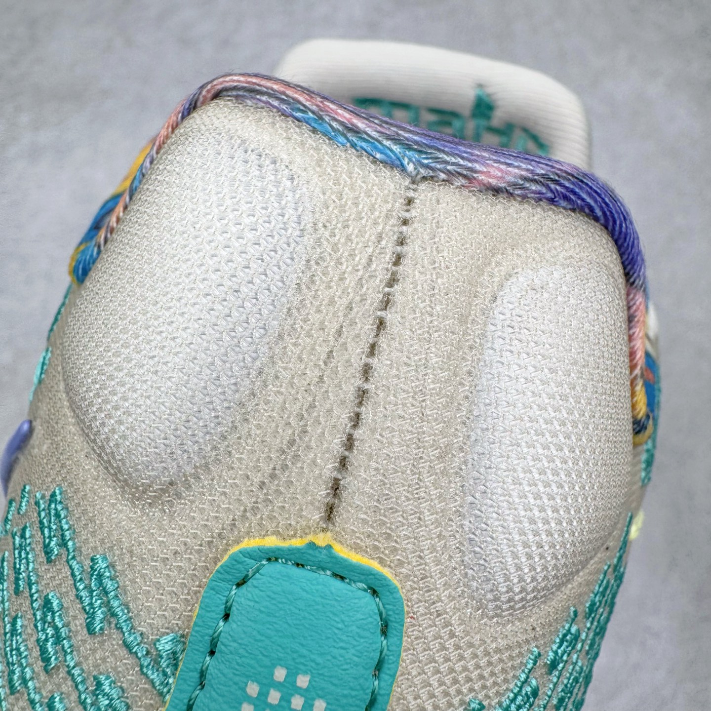 图片[16]-＃Max/灭世 NK Sabrina 2 萨布丽娜二代签名减震防滑低帮篮球鞋 Titan联名 HQ1846-001 革新登场🌪🔝颠覆革新出货‼️缓震配置独家革新！实战属性直接拉满👊🏻实战天花板上限再度提升！实战亲测-性能体验吊打国产同价位鞋款 ⚫️前掌扇形zoom➕增配中足抗扭片➕增配后掌马蹄ZOOM气垫（正品仅配置前掌扇形zoom） 完美解决 正品抗扭不足问题 ⚫️采用科比5代鞋楦以及龙骨数据打造！前后落差仅6mm！小科5实至名归！ ⚫️鞋身➕鞋头增配高频补强层，提升鞋头以及脚踝支撑性 ⚫️鞋垫采用高弹缓震垫材质-磨合一场直接贴合脚型☑️ ⚫️外底加厚2mm，升级止滑配方，磨合一次，抓地原地起飞 后卫旗舰有且只在灭世纯原（支持市场任意货品正面PK） 真材实料，肉眼可见！革新升级绝非空穴来风！灭世纯原内外兼修，用态度诠释最强实战货品👊🏻 尺码：39-46（尺码建议：标准亚洲楦 无需大半码）-选品中心