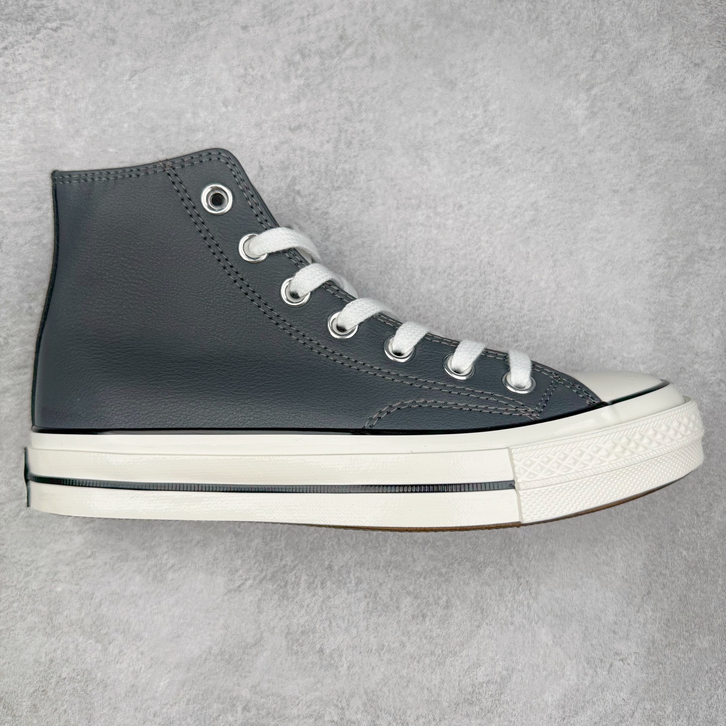 Converse Chuck 1970s 纯色皮面 经典70s鞋型 鞋面和Logo标均采用荔枝纹皮面材质 质感拉满 货号:A09479C 复古灰 货号:A10154C 棕咖色 尺码:35-44(36.5 37.5 39.5 41.5 42.5)-选品中心