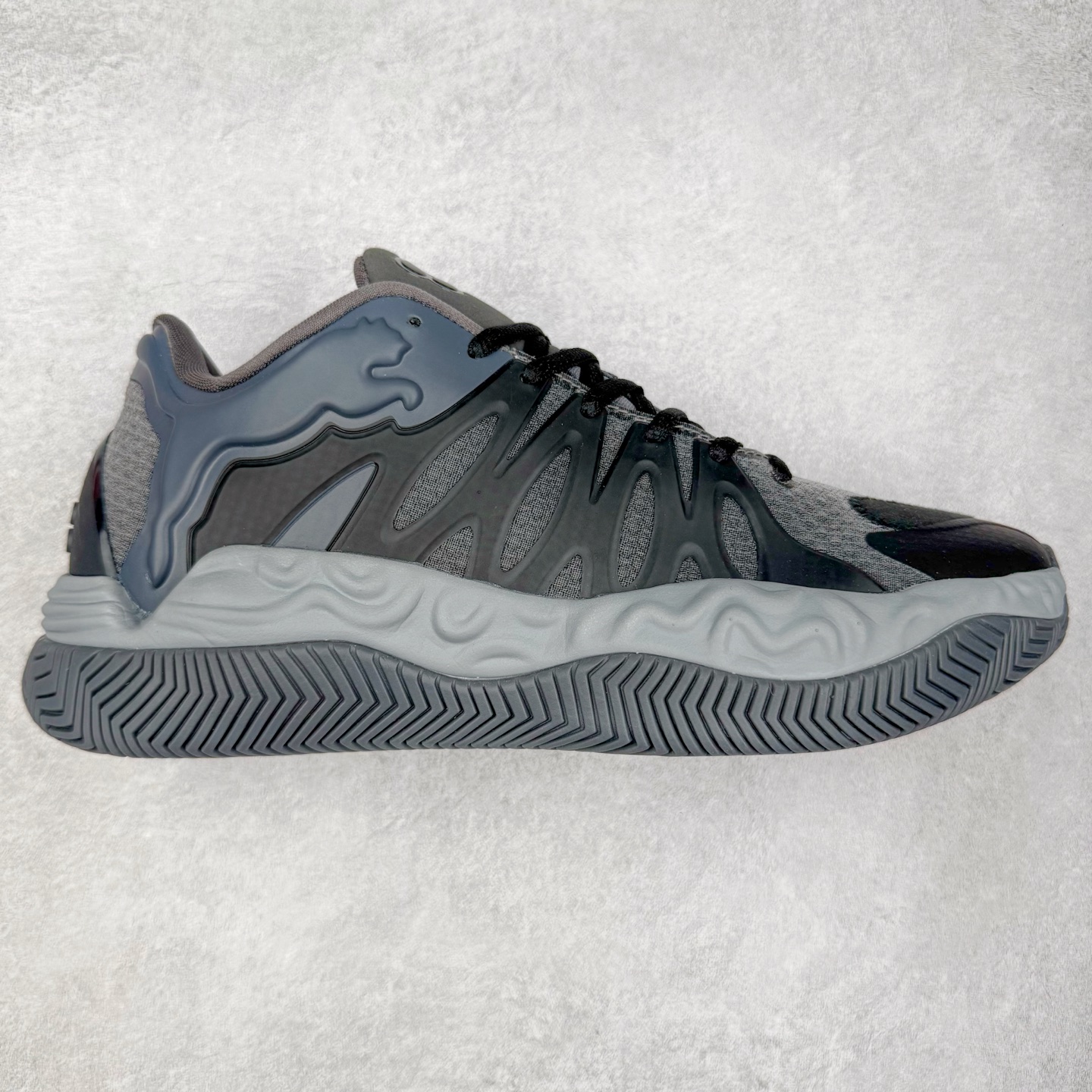 PUMA STEWIE 3 彪马舒适百搭防滑耐磨低帮 篮球鞋 实拍调校N版已经零色差零失真 百分百还原实物色彩所见即所得 不存在货不对板色差等低级问题 选购参考实物拍摄 不混卖不参货 只用心做好货严格选品 承诺混一赔十 尺码：36 36.5 37.5 38 38.5 39 40 40.5 41 42 42.5 43 44 44.5 45-选品中心